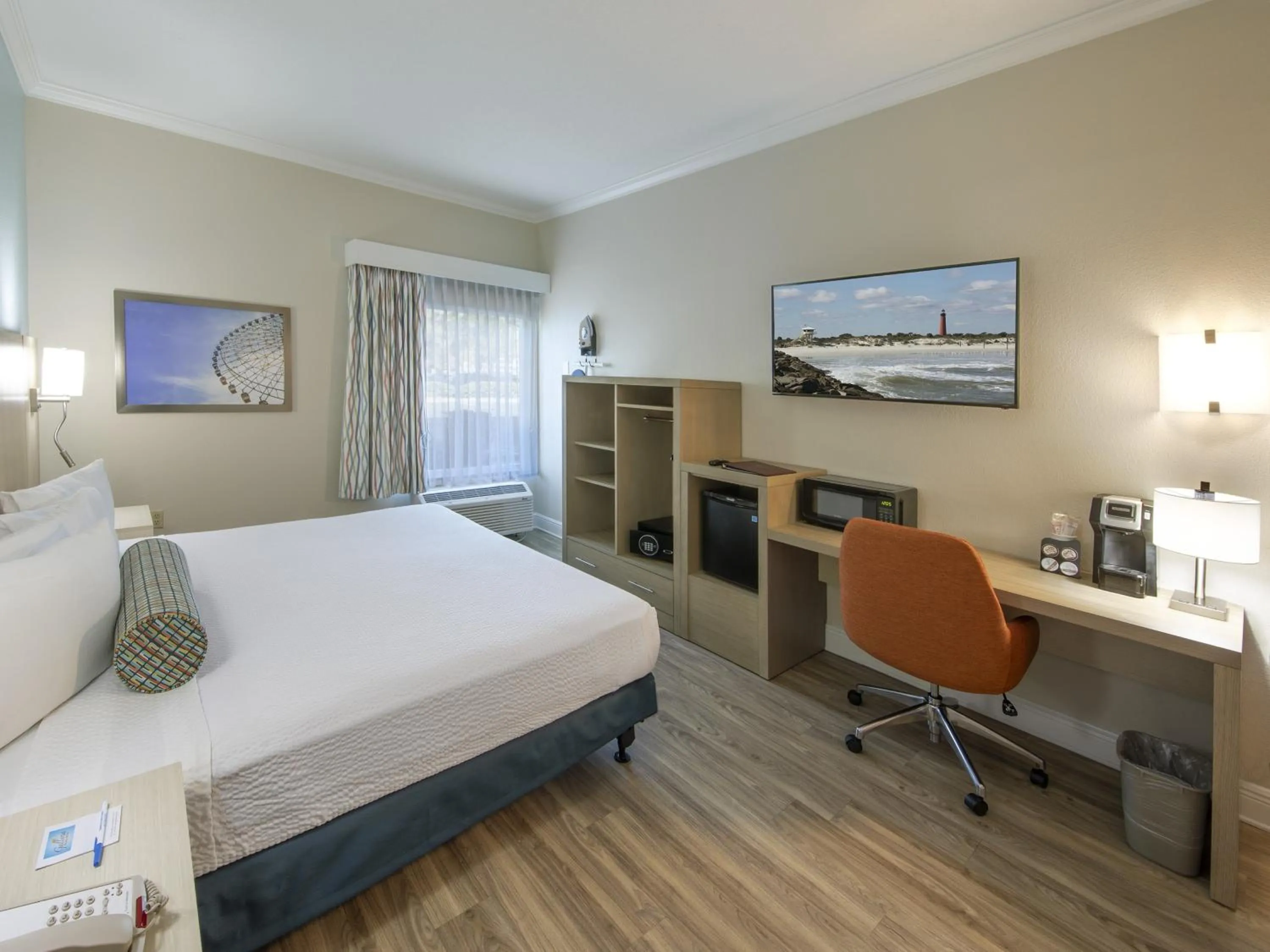 TV and multimedia, Bed in Galleria Palms Orlando - Free Theme Park Shuttles