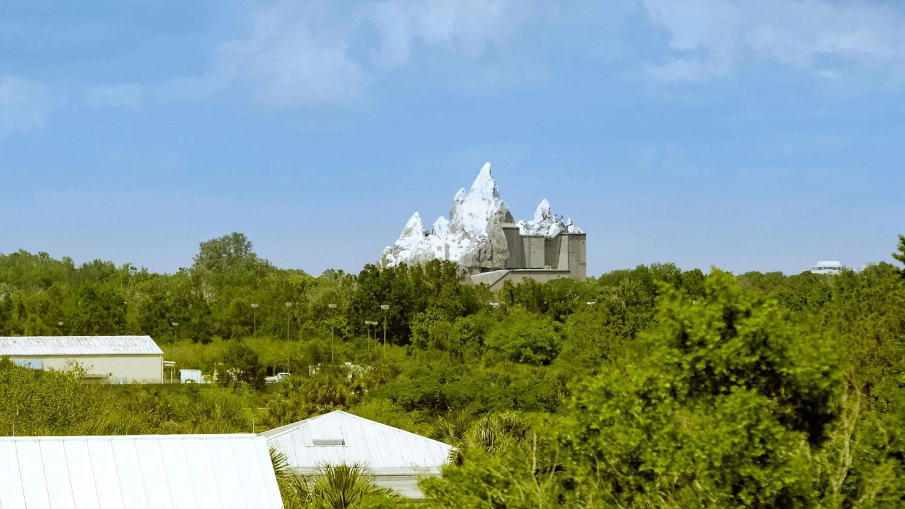 Nearby landmark in Galleria Palms Orlando - Free Theme Park Shuttles