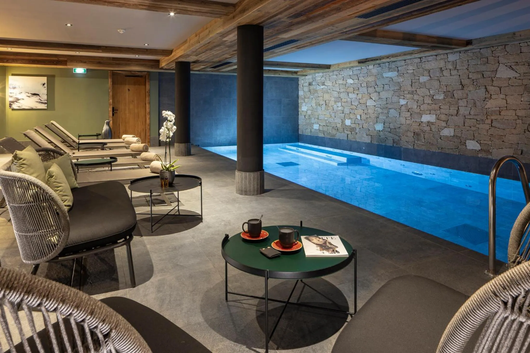 Swimming pool in Hotel MONT-BLANC VAL D'ISERE