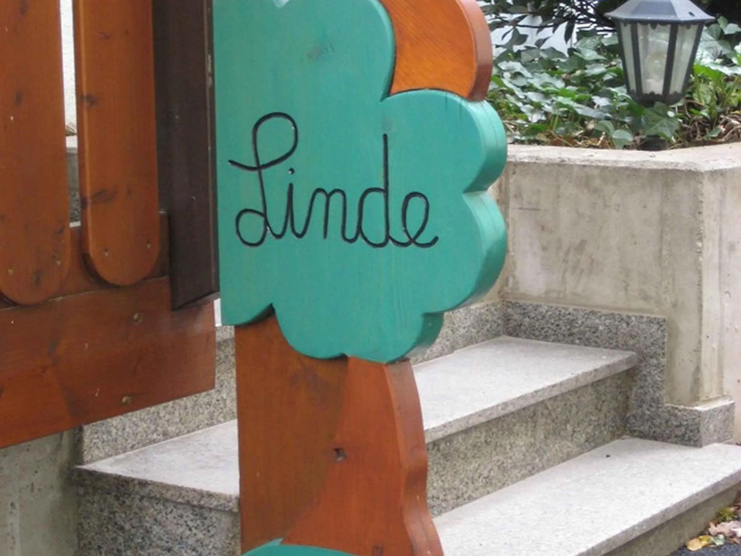 Restaurant/places to eat in Hotel garni zur Linde