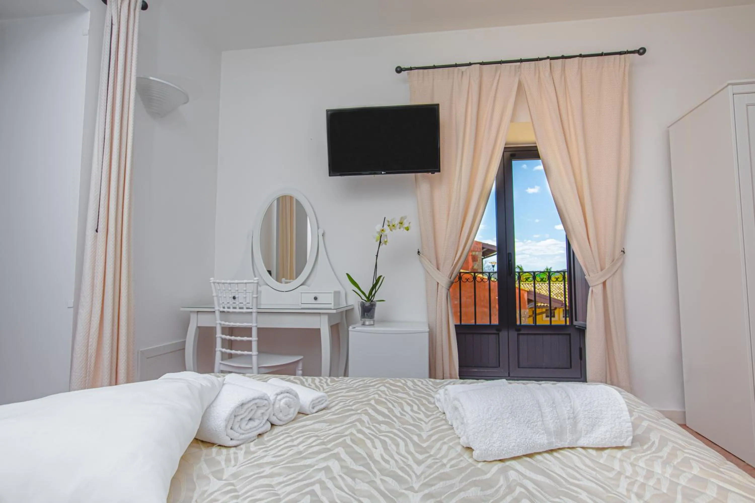 Bed in Nuovo Castello Crisilio