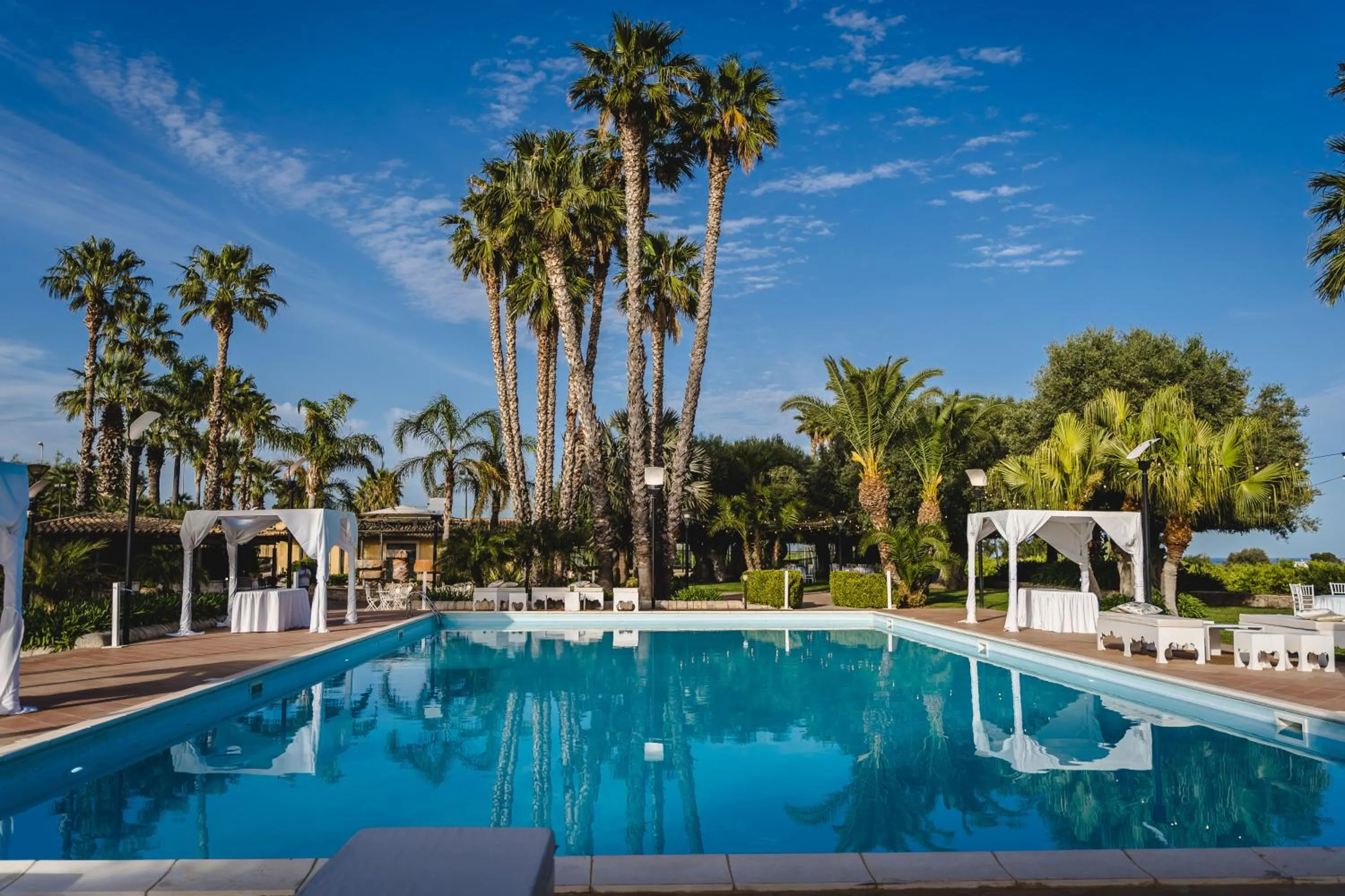 Pool view in Nuovo Castello Crisilio