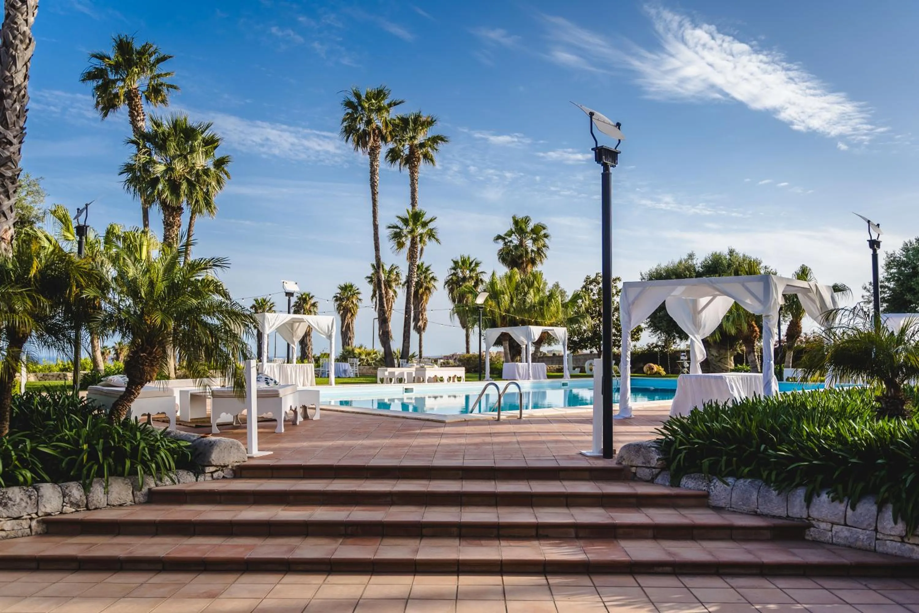 Pool view in Nuovo Castello Crisilio