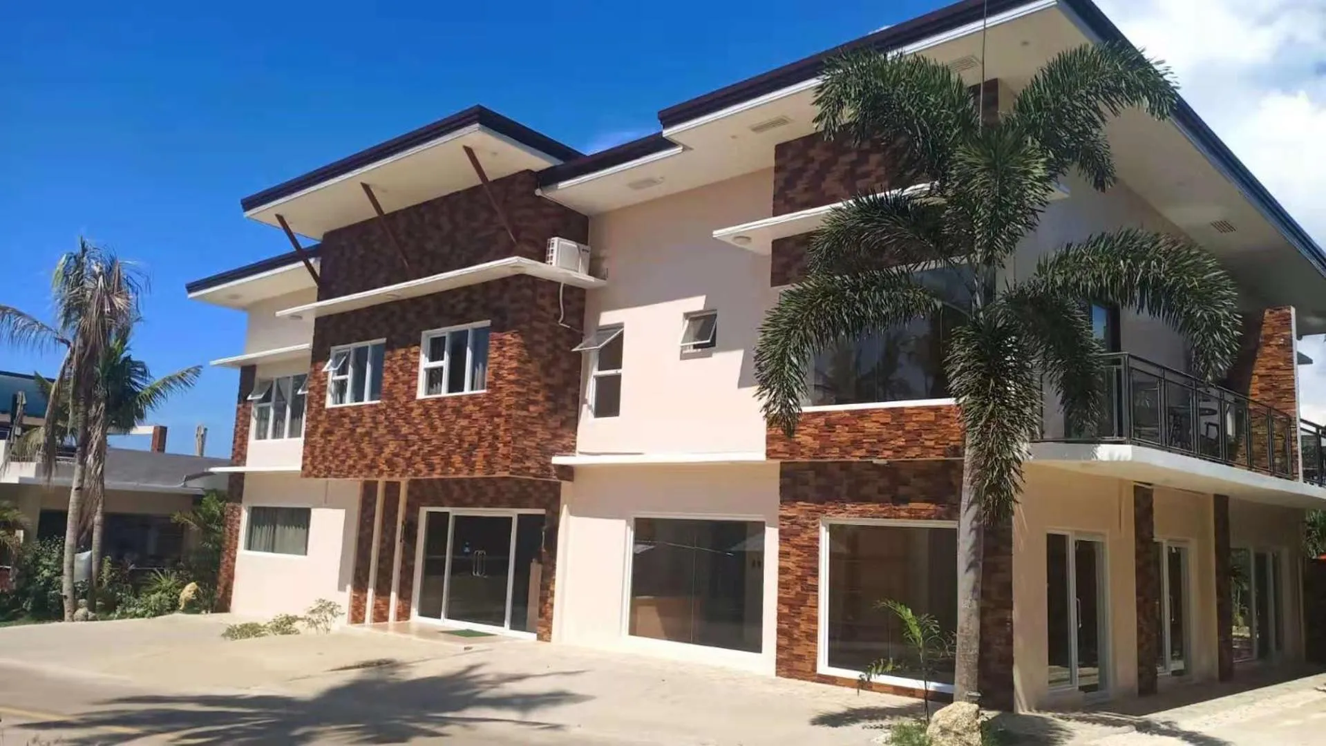 Property building in Camotes Ocean Heaven Resort