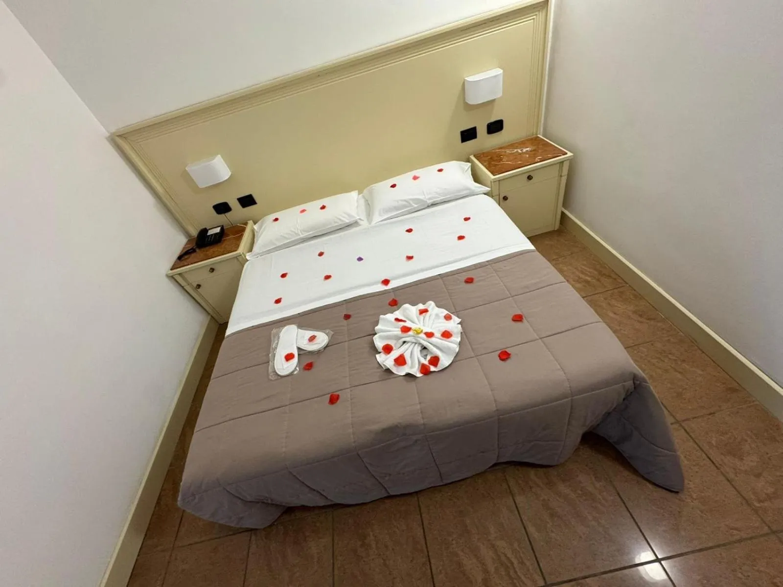 Bed in Hotel Giulia Ocean Club