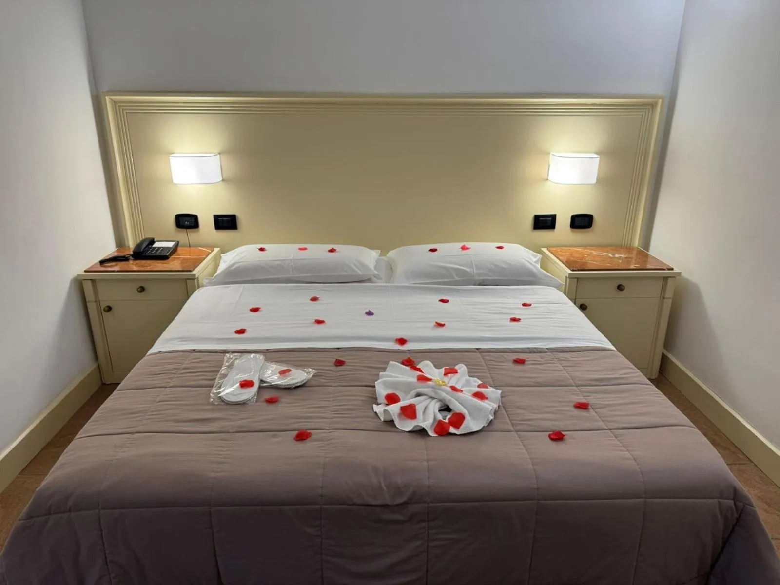 Bed in Hotel Giulia Ocean Club