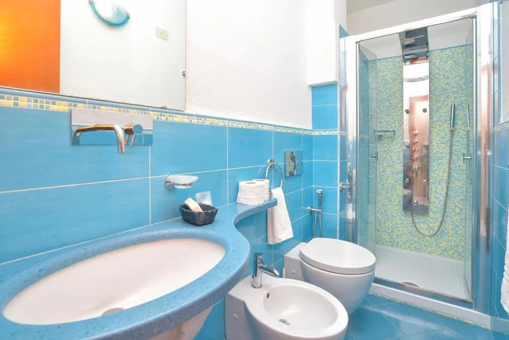 Shower in Hotel Villa Cimmentorosso