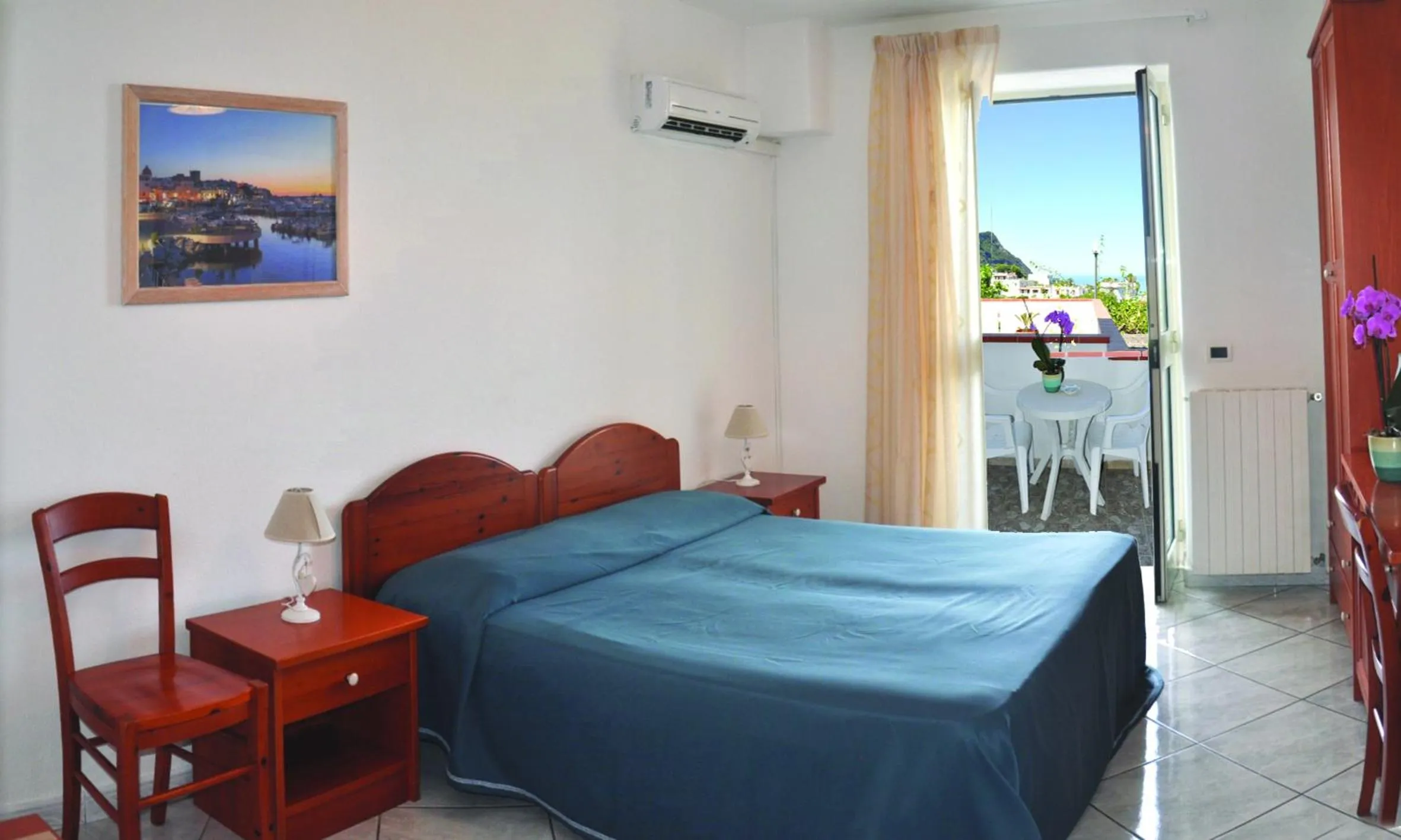 Bed in Hotel Villa Cimmentorosso