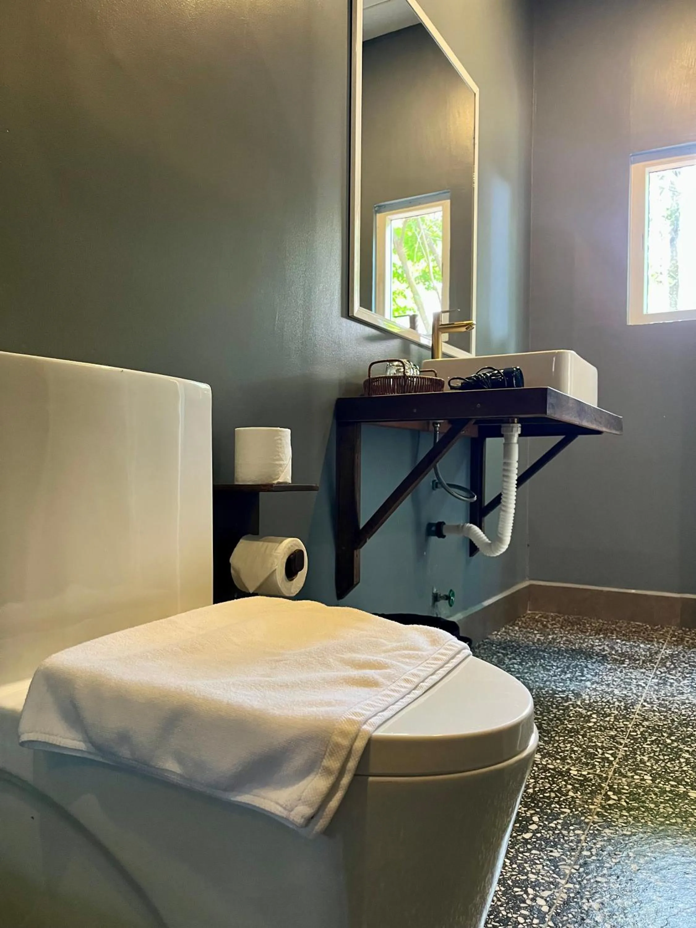 Property building, Bed in River Nest Hostel