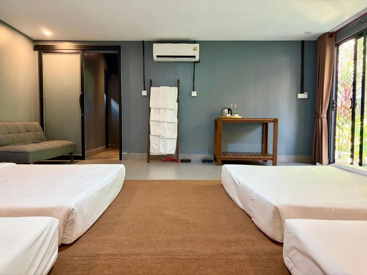 Photo of the whole room, Bed in River Nest Hostel