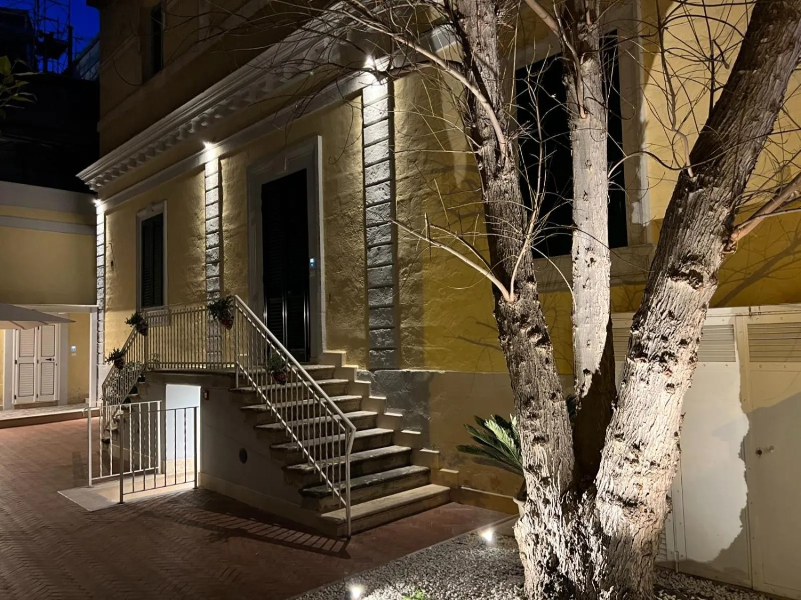 Property building in Euvodia Luxury Rooms