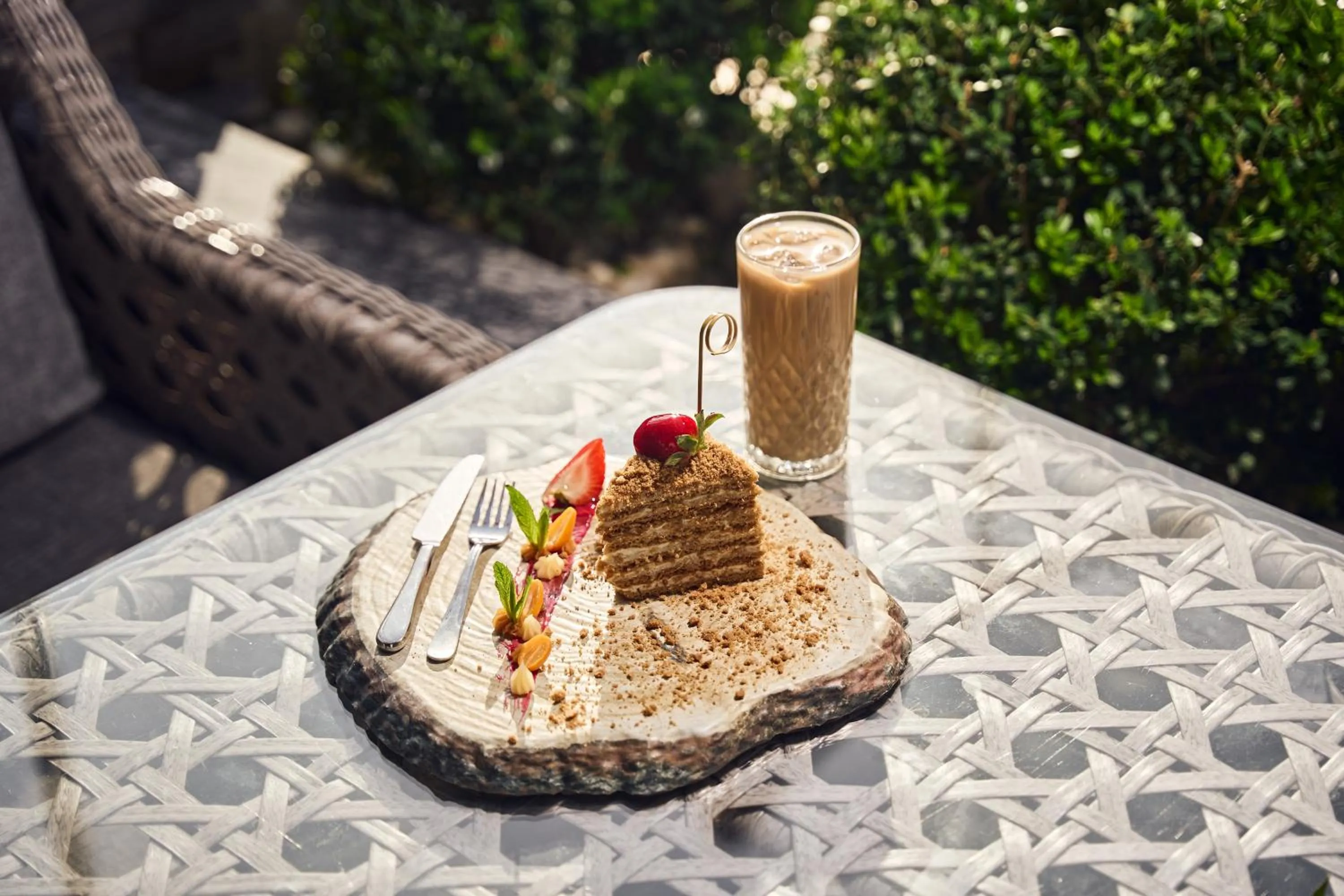 Food and drinks in Kaila City Hotel