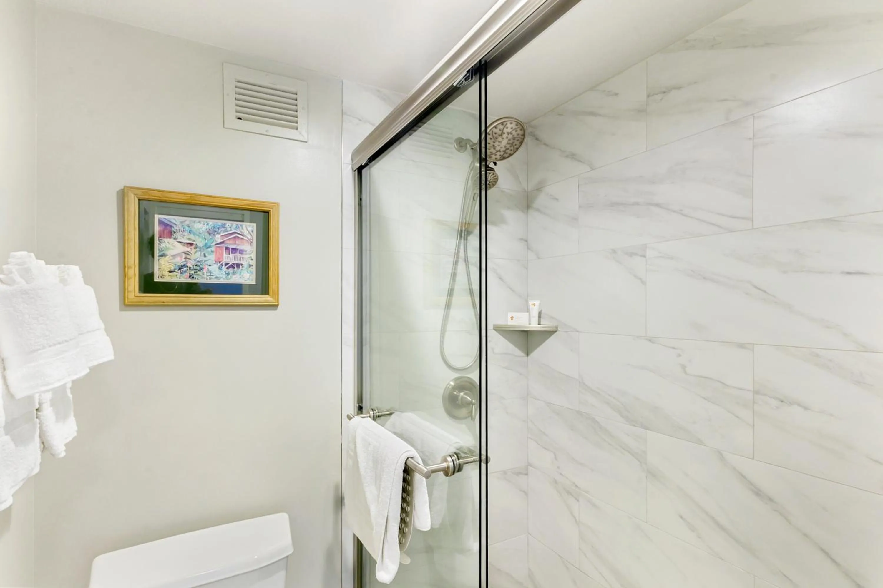 Shower in Kahana Beach Vacation Club