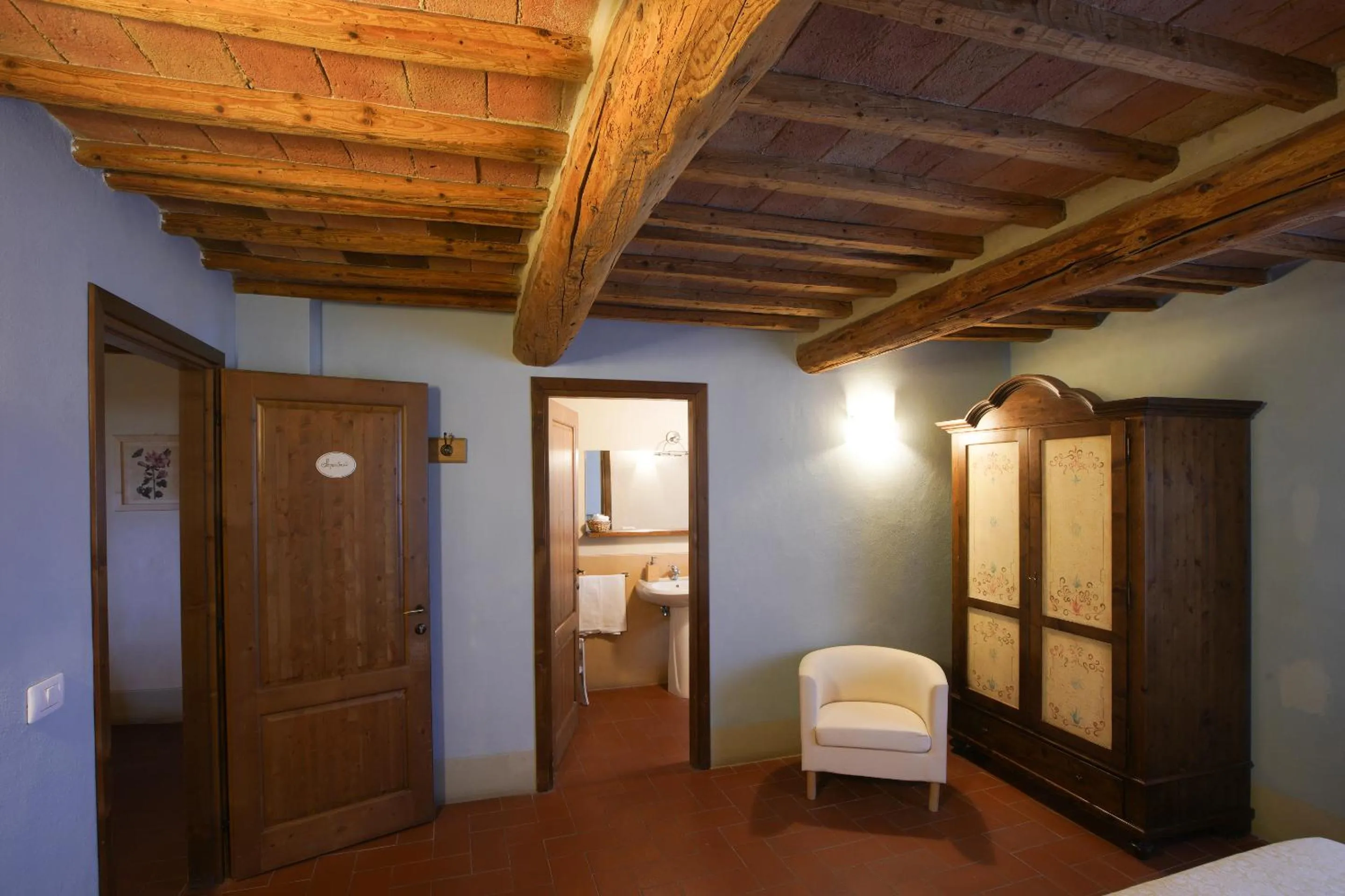 Bathroom, Bed in Locanda Del Viandante B&B