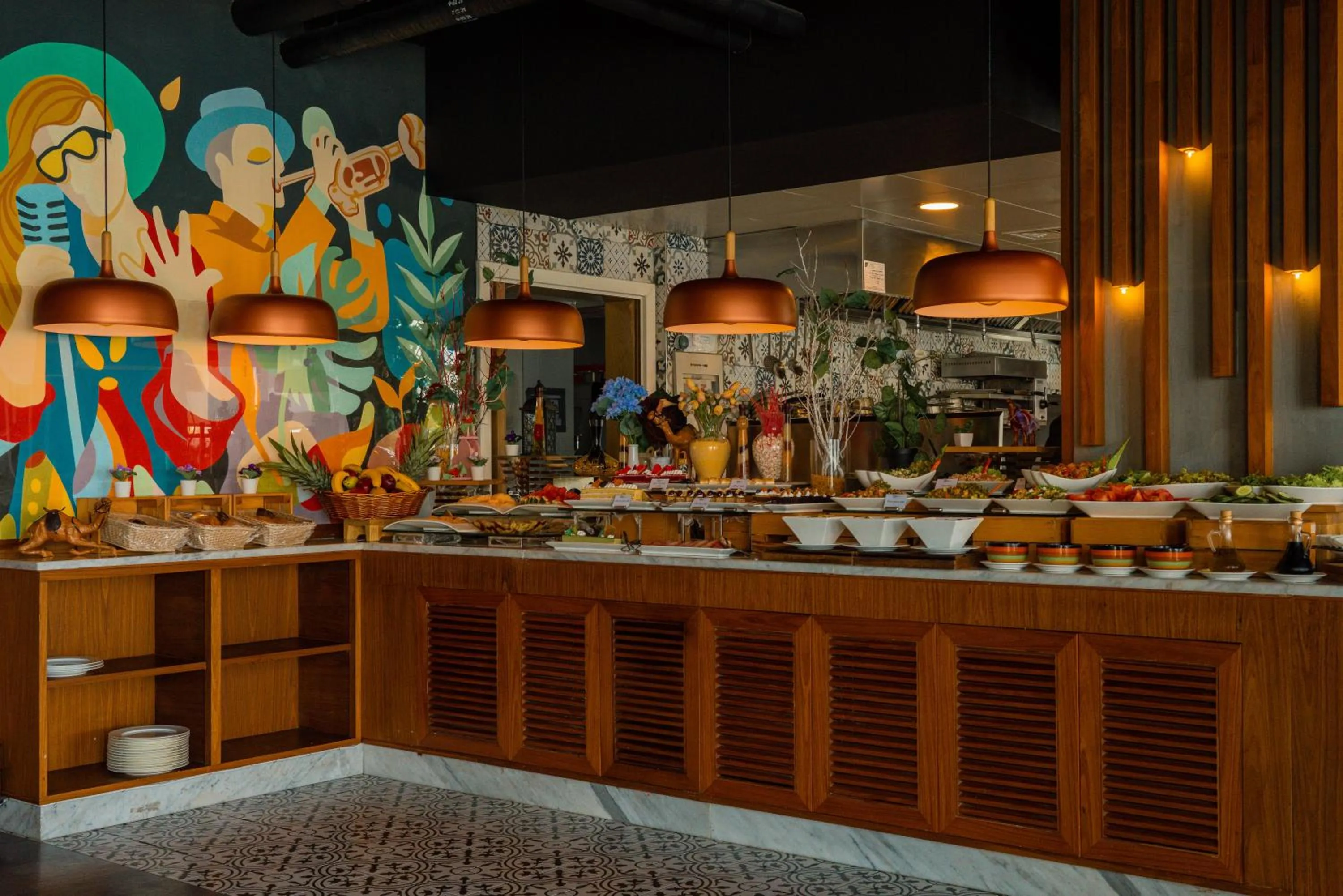 Restaurant/places to eat in C Central Hotel and Resort The Palm