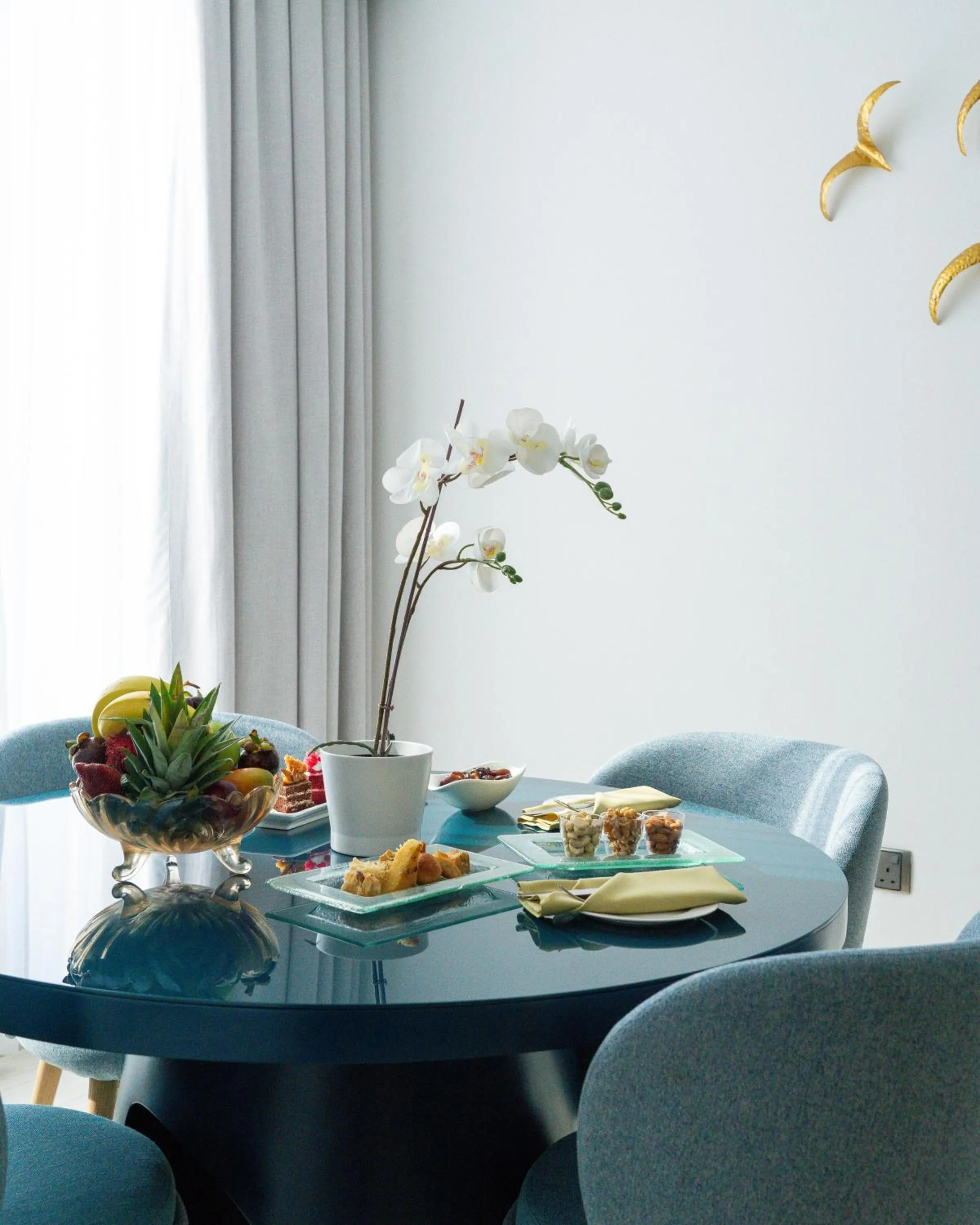 Food and drinks in C Central Hotel and Resort The Palm