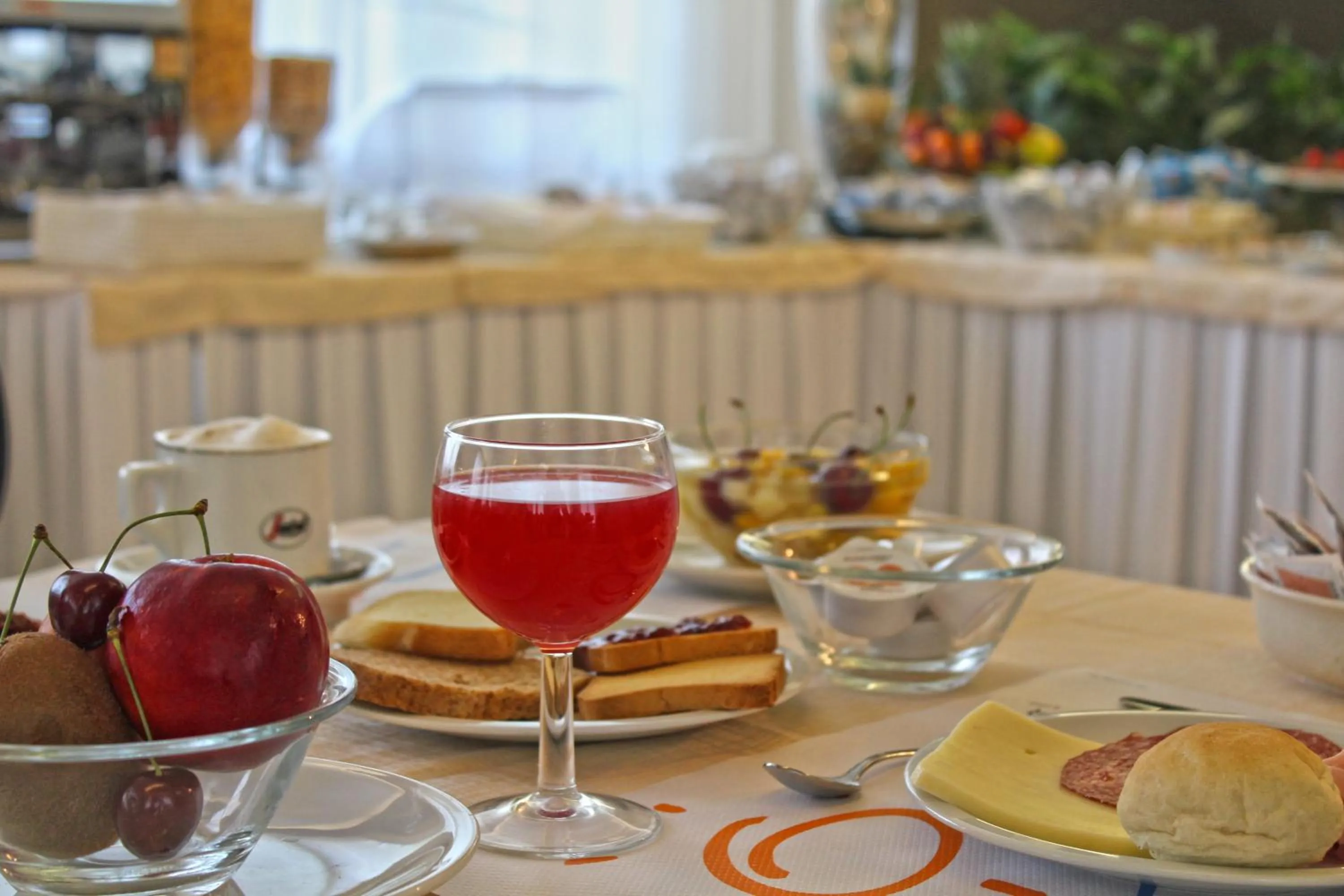 Restaurant/places to eat in Park Hotel