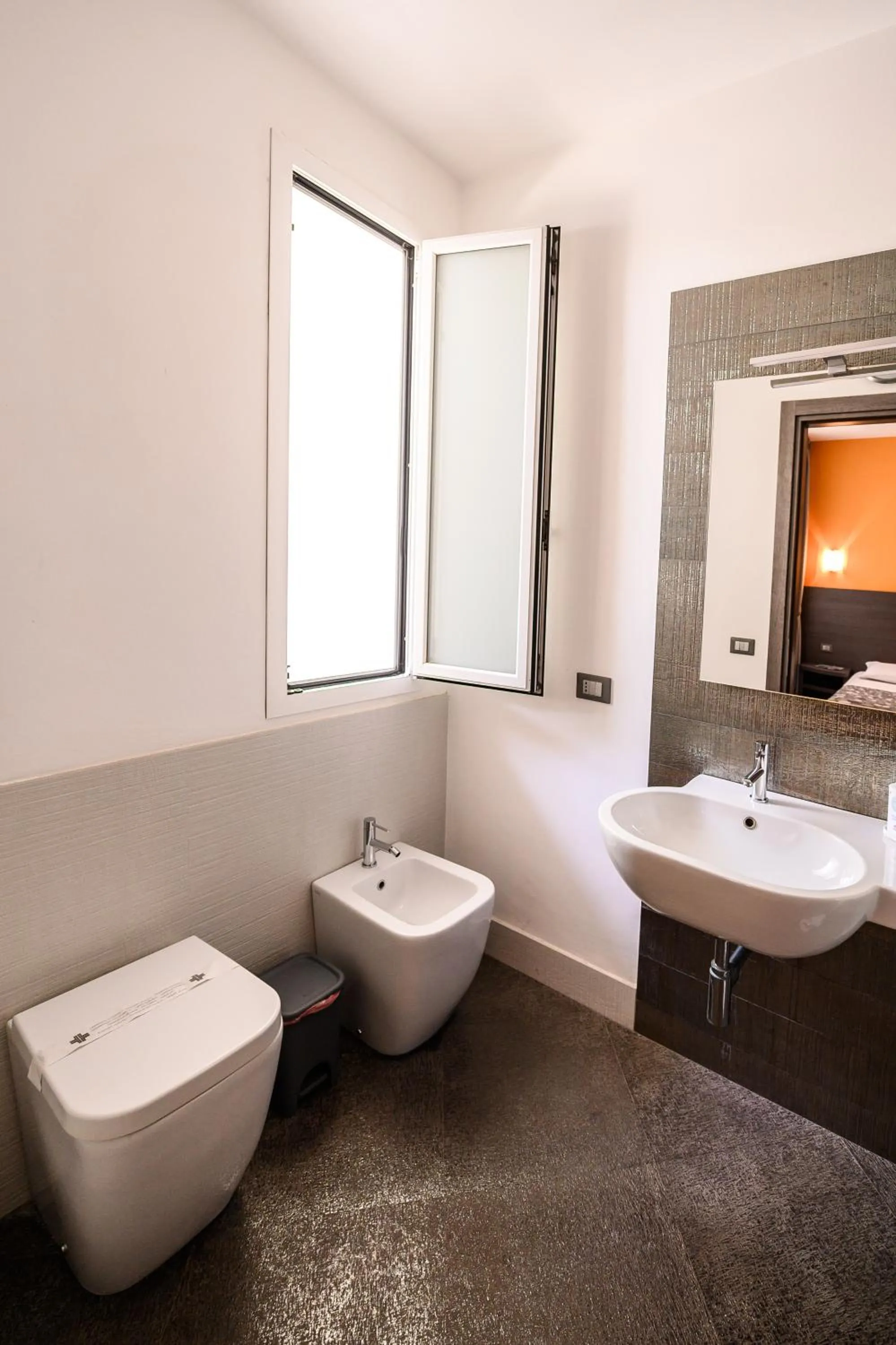 Toilet in Hotel Rainbow Resort