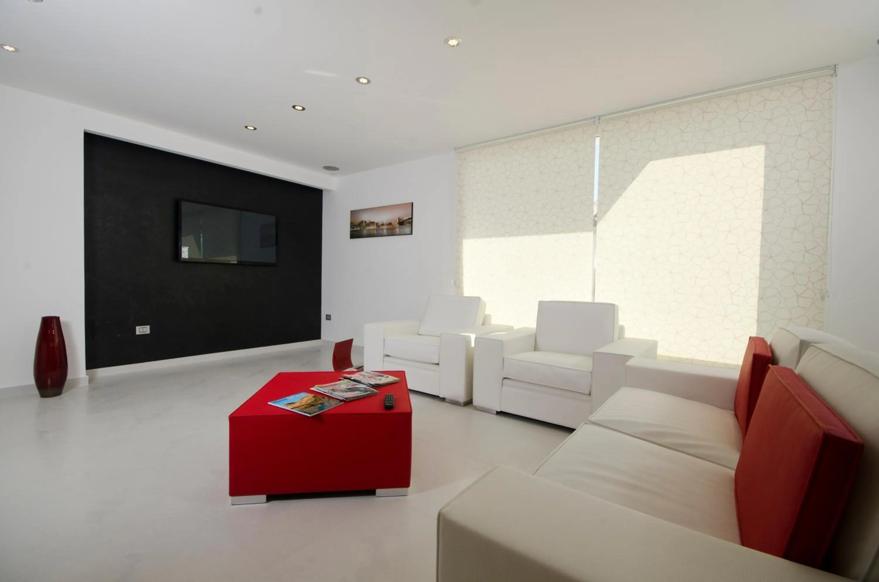 Communal lounge/ TV room in Hotel Rainbow Resort