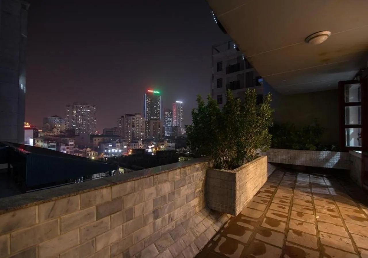 Balcony/Terrace in QUEEN'S Hotel