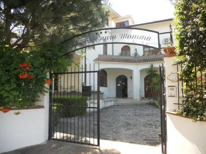 Property building in Residence Gnura Momma