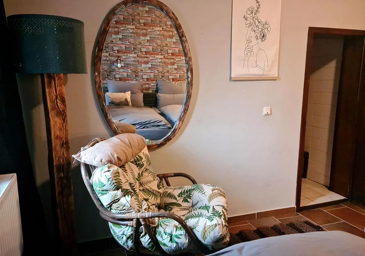 Bedroom, Bed in Hotel Geismarburg