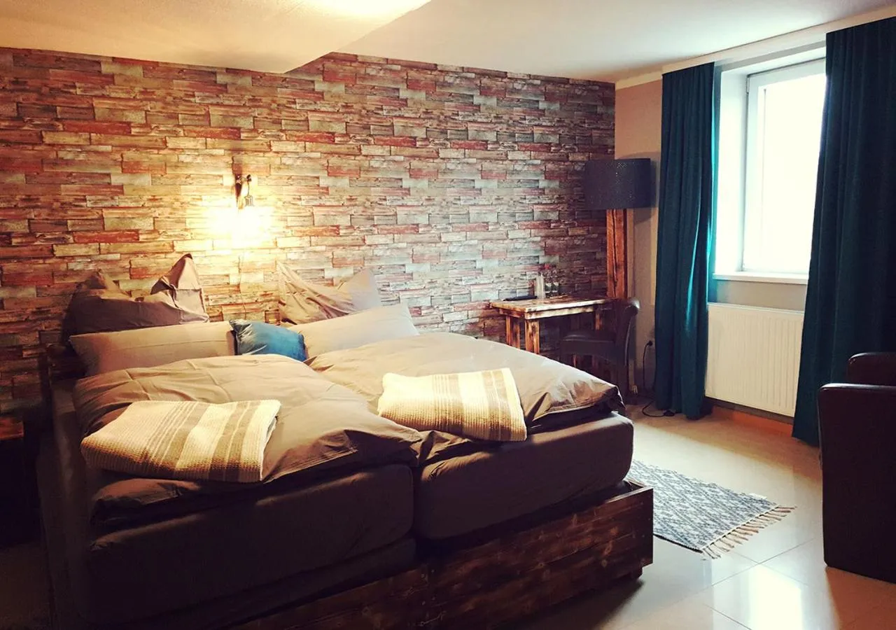 Bedroom, Bed in Hotel Geismarburg