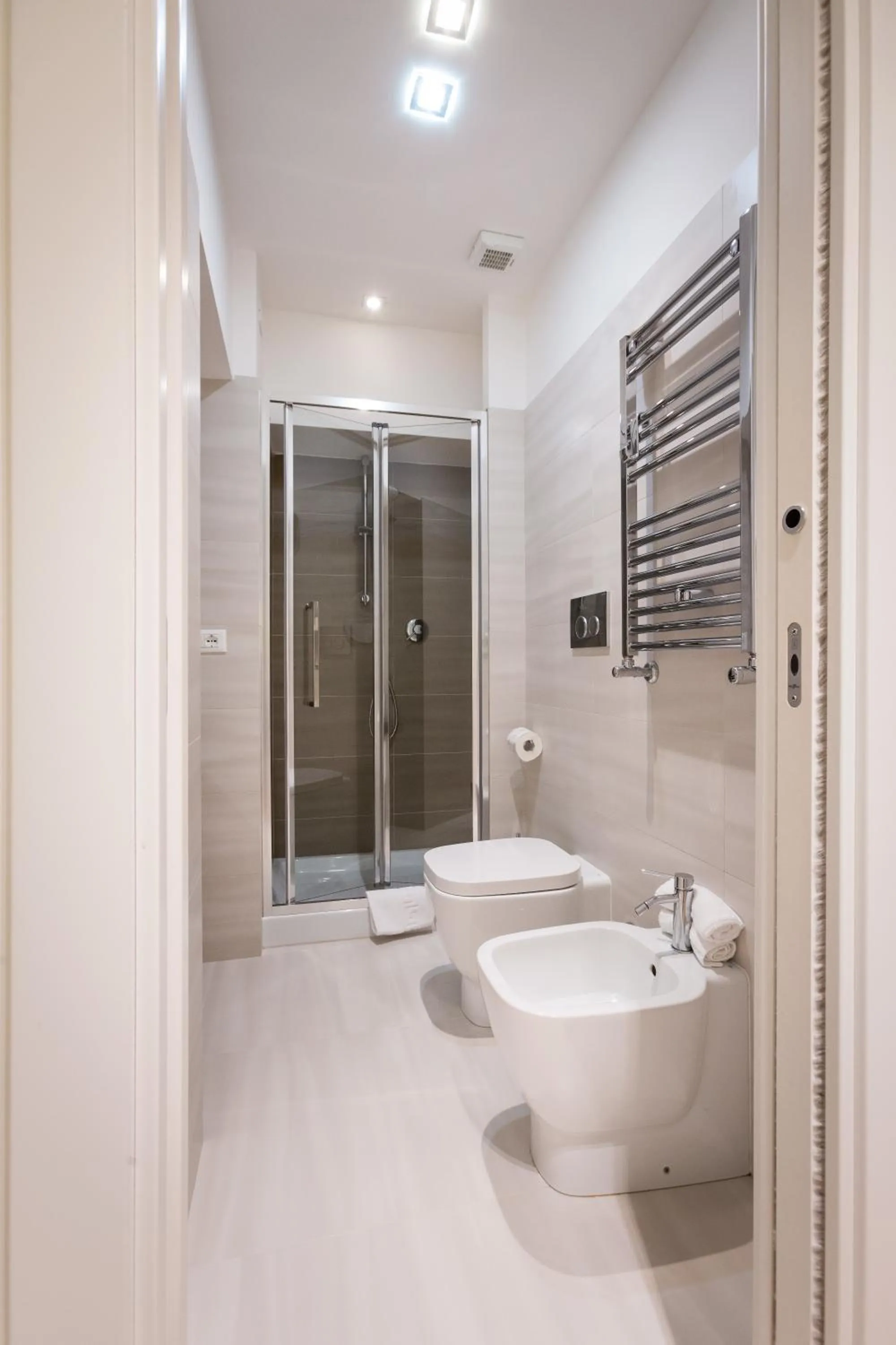 Shower in Residenza Alexander Guest House