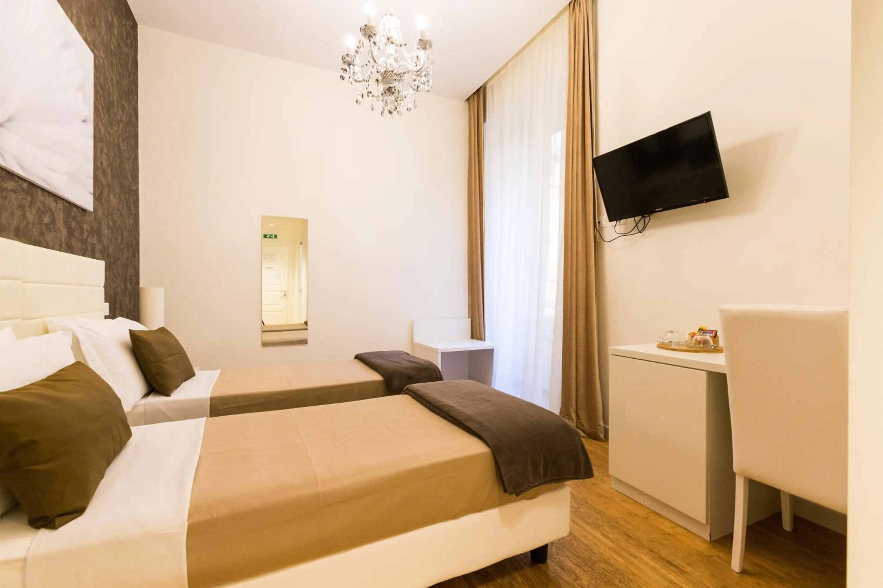 Bedroom, Bed in Residenza Alexander Guest House