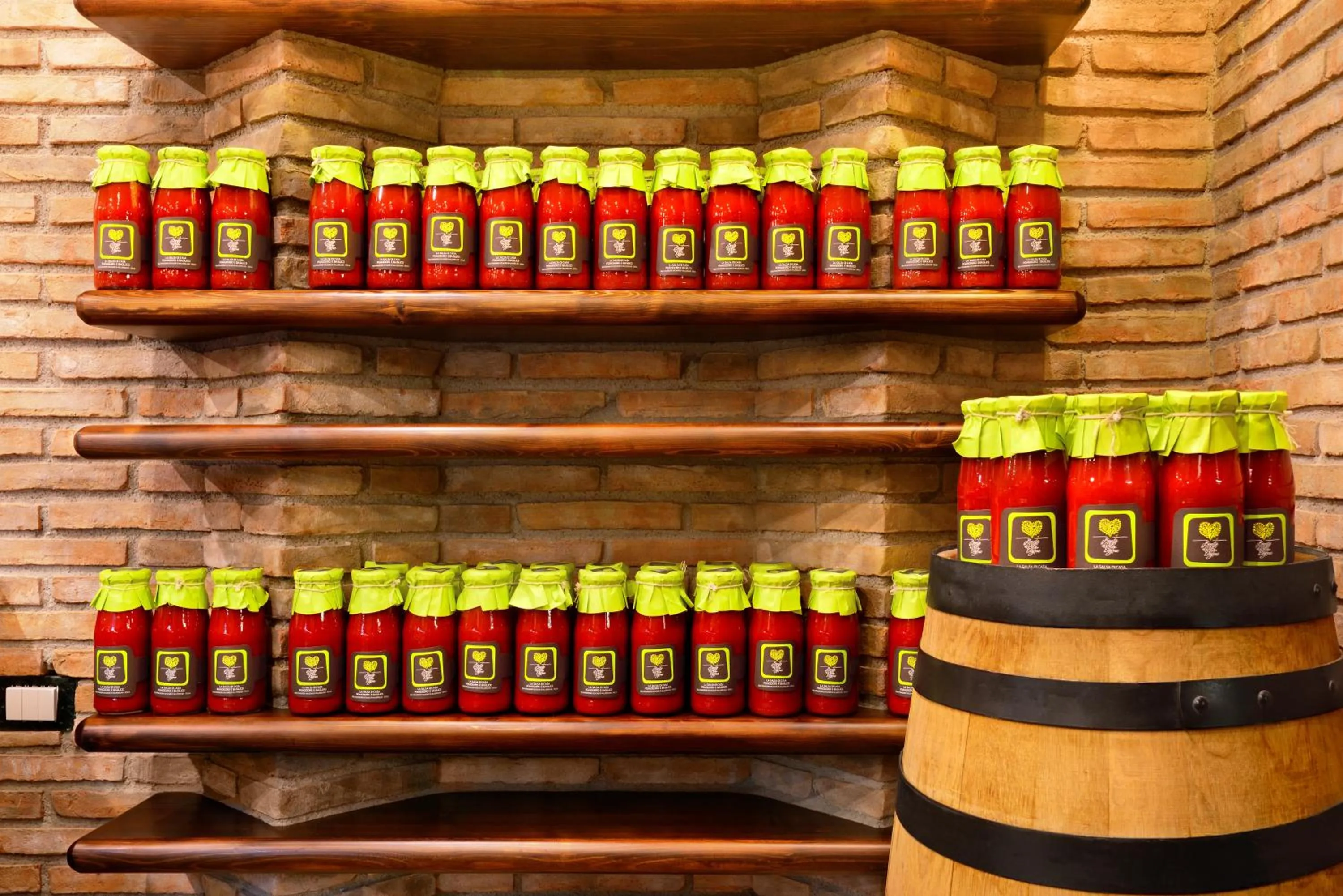 Shopping Area in Villa Dafne