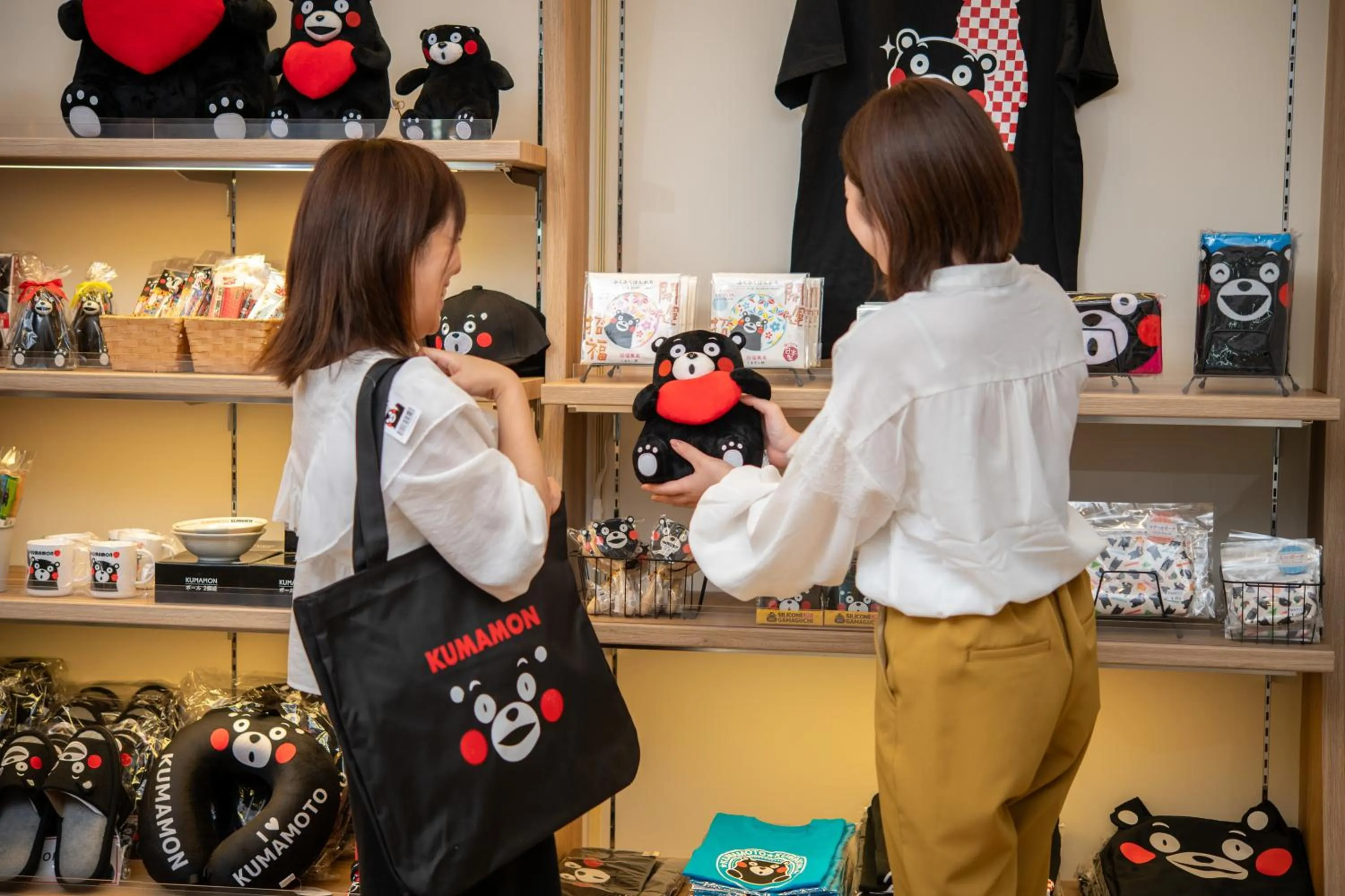 Shopping Area in KAMENOI HOTEL Aso