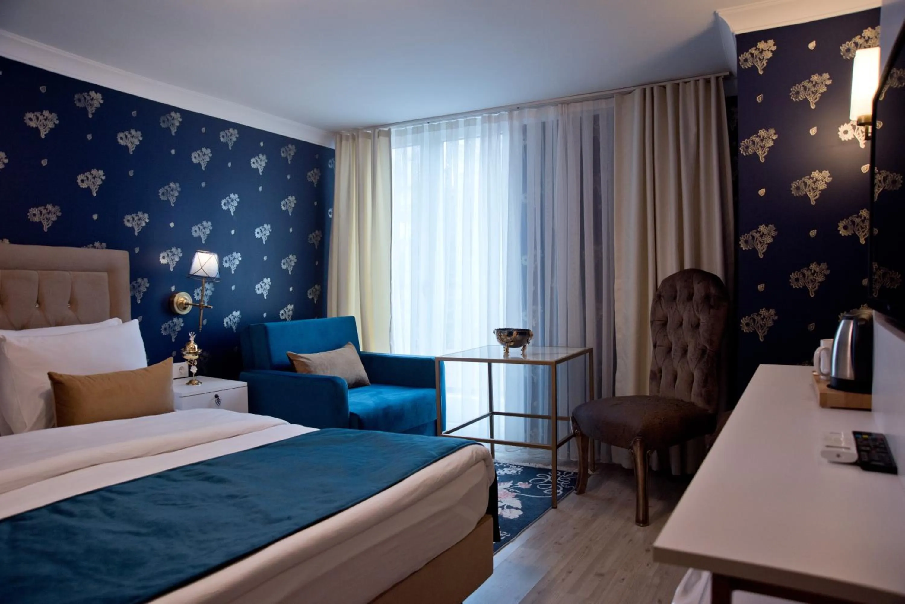 Photo of the whole room in Hotel Mevlana Bazaar