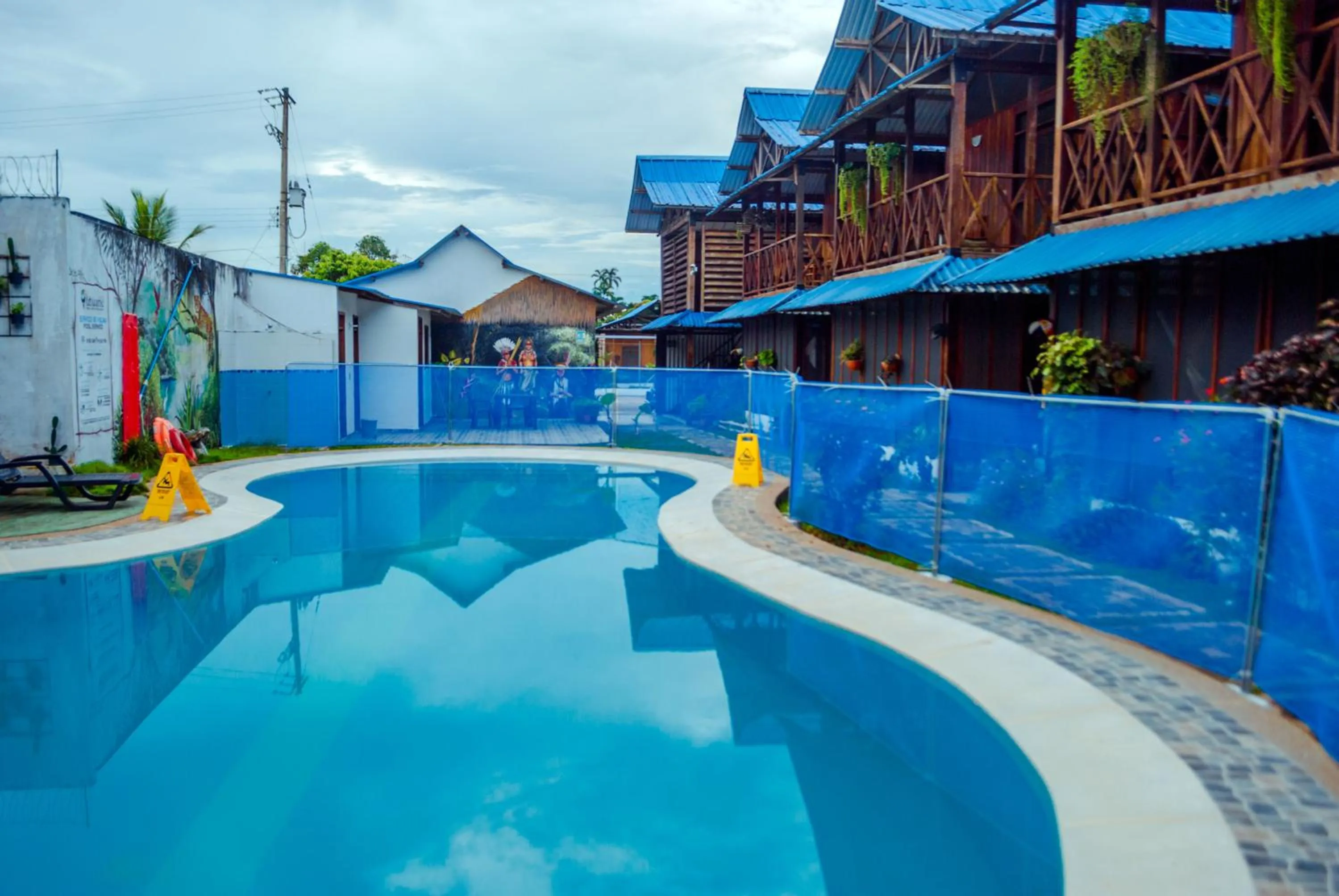 Pool view in Hotel Utüane