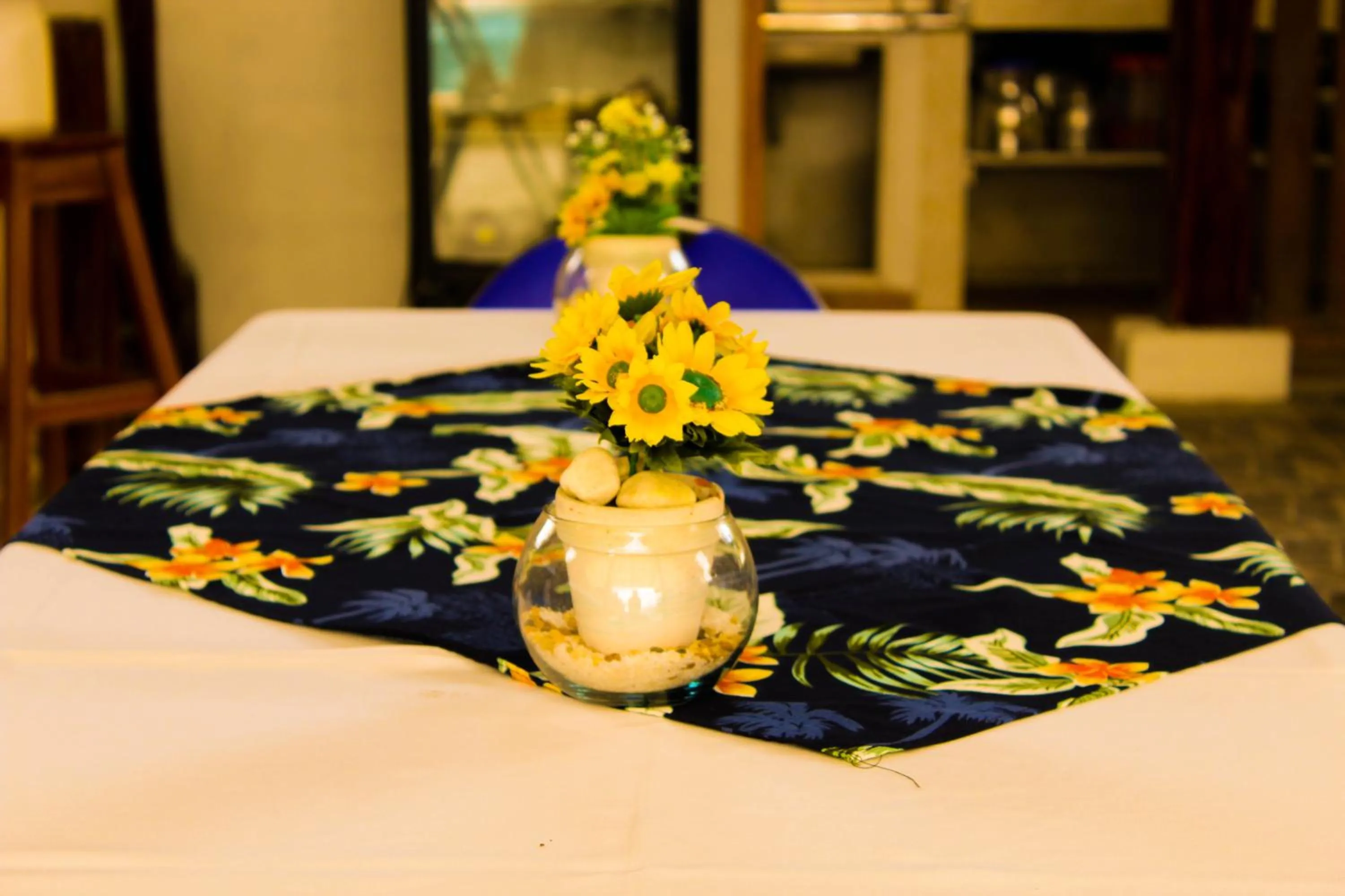 Lounge or bar, Bed in Hotel Utüane