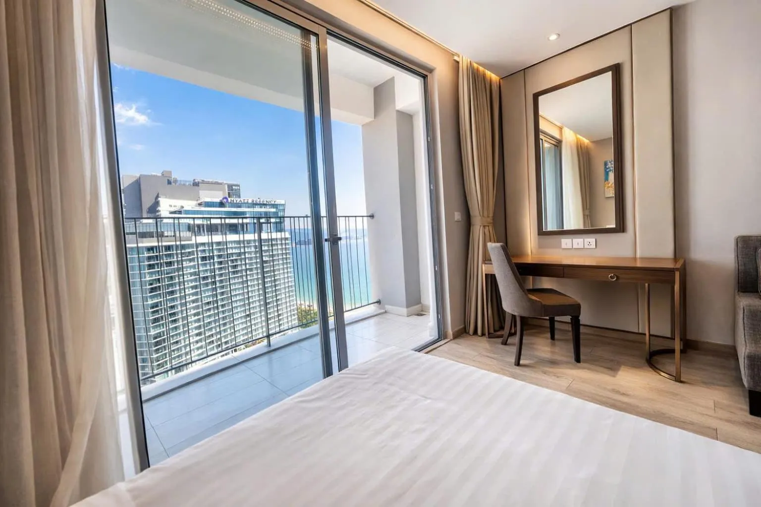 Bed in Holi Panorama Condotel