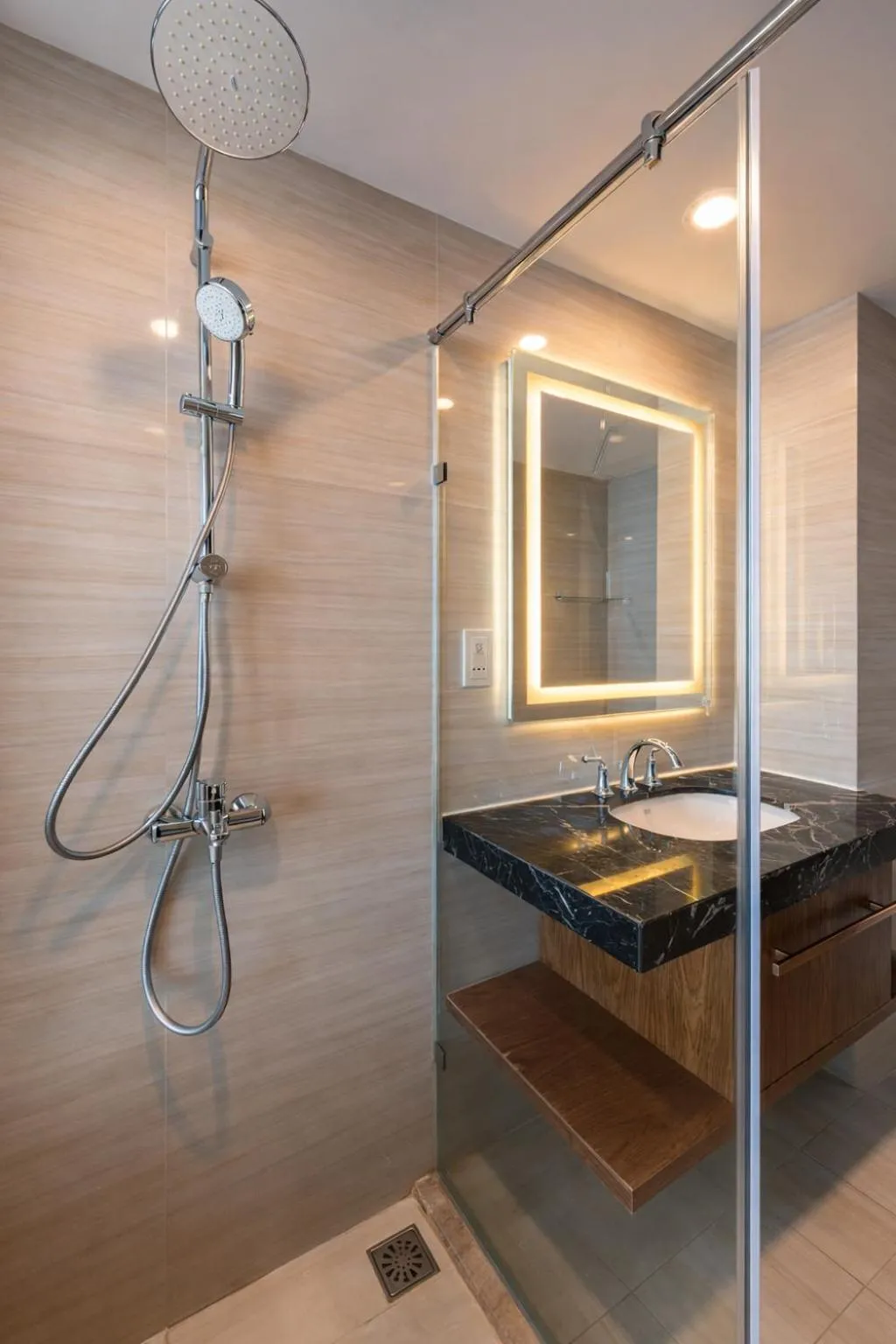 Holi Panorama Condotel