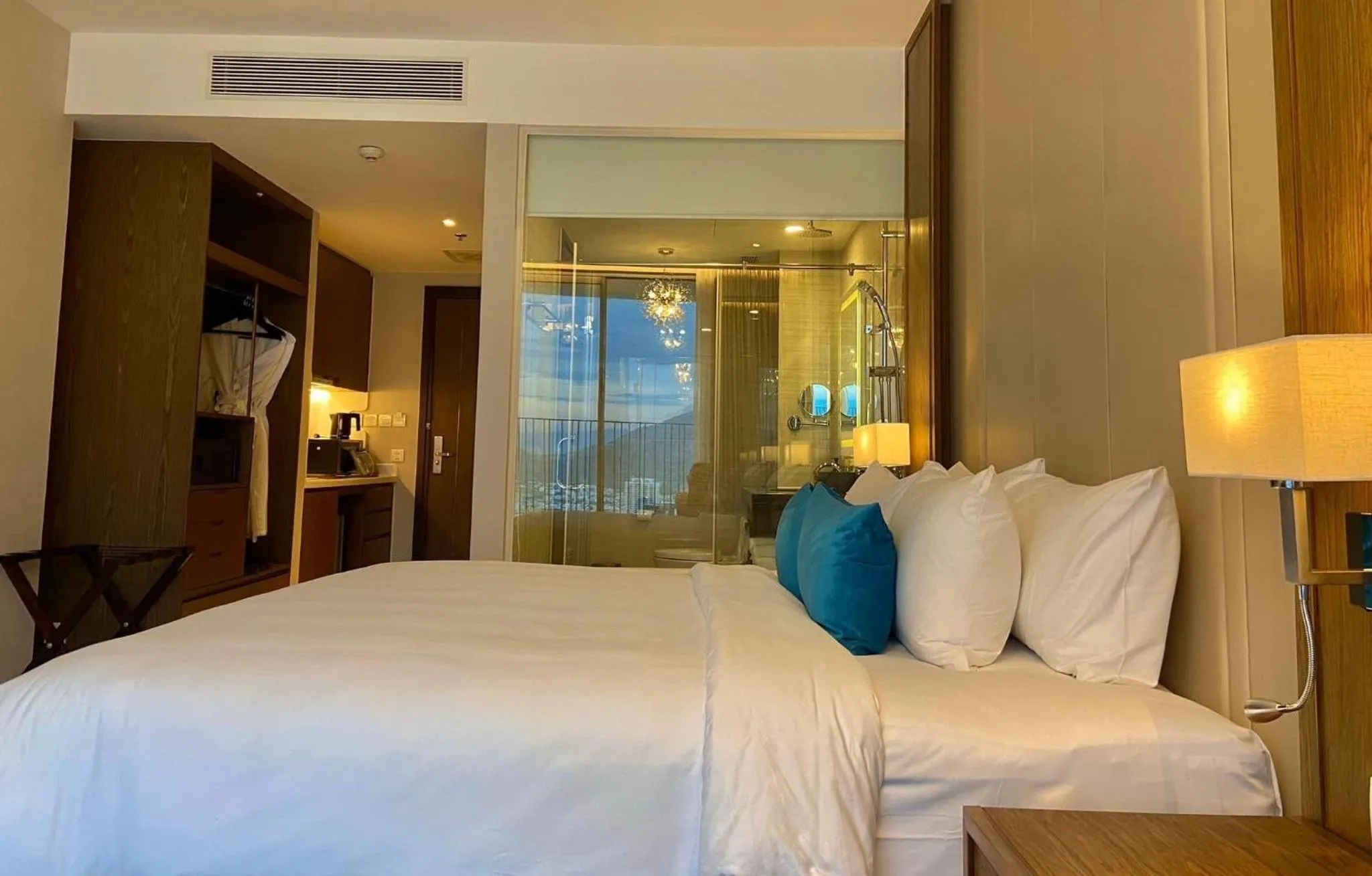 Bed in Holi Panorama Condotel