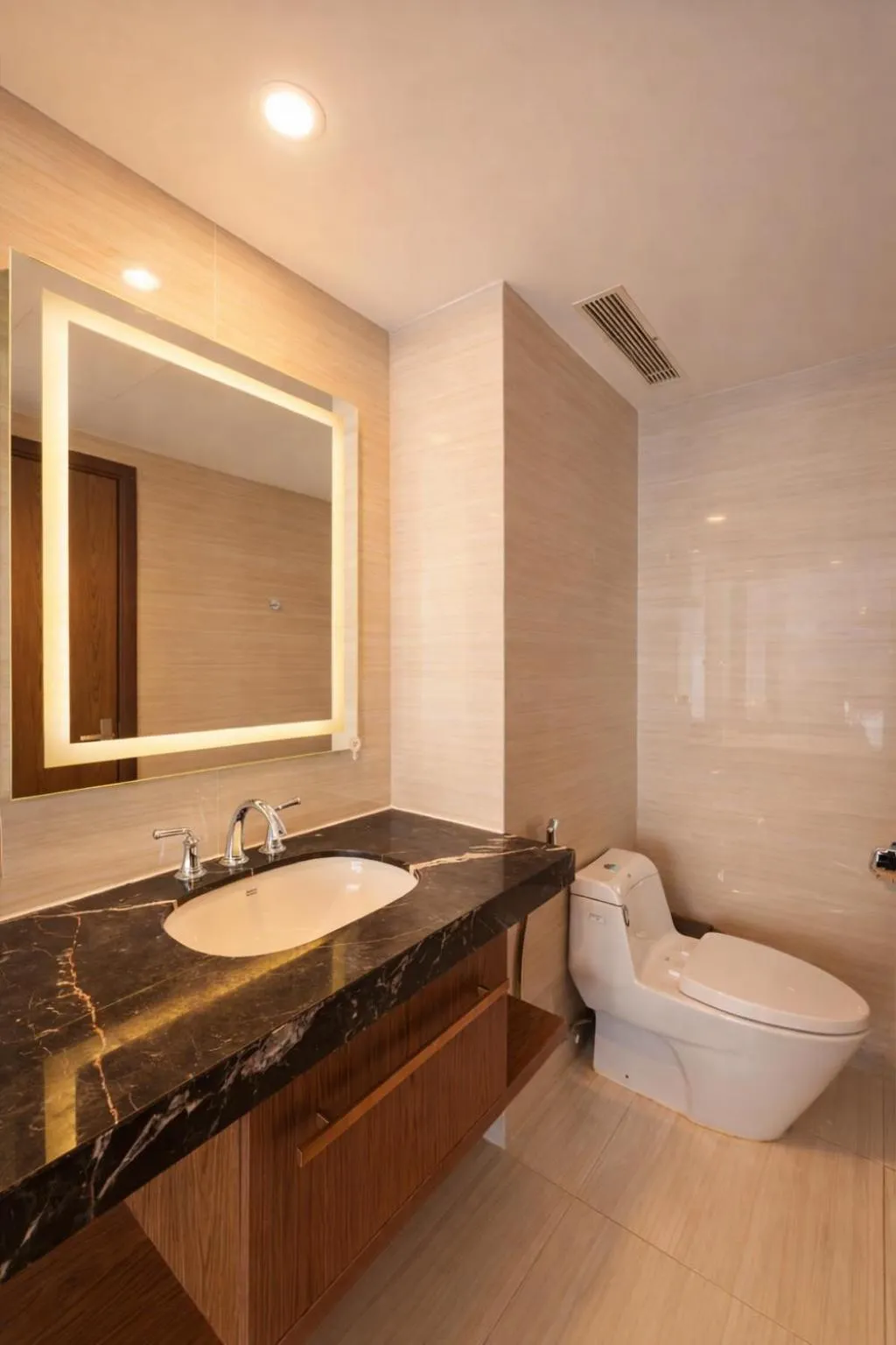 Holi Panorama Condotel