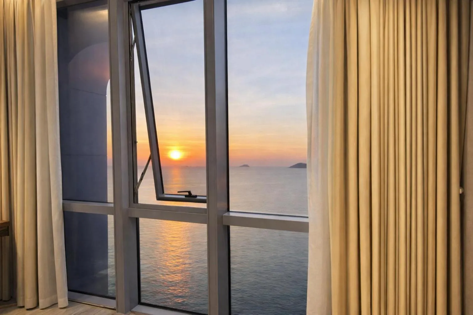 Holi Panorama Condotel