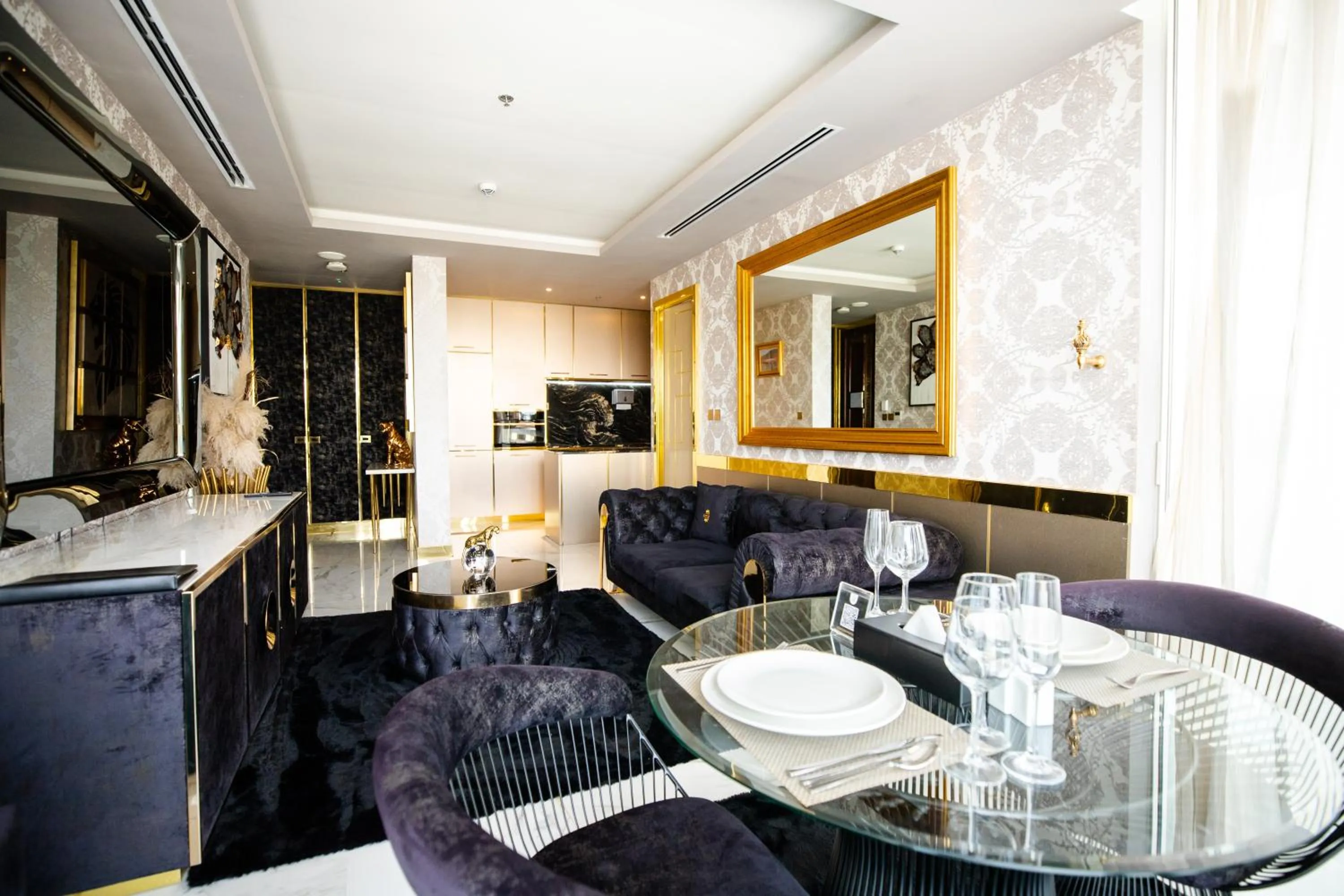 TV and multimedia in Number One Oxford Street Hotel & Suites