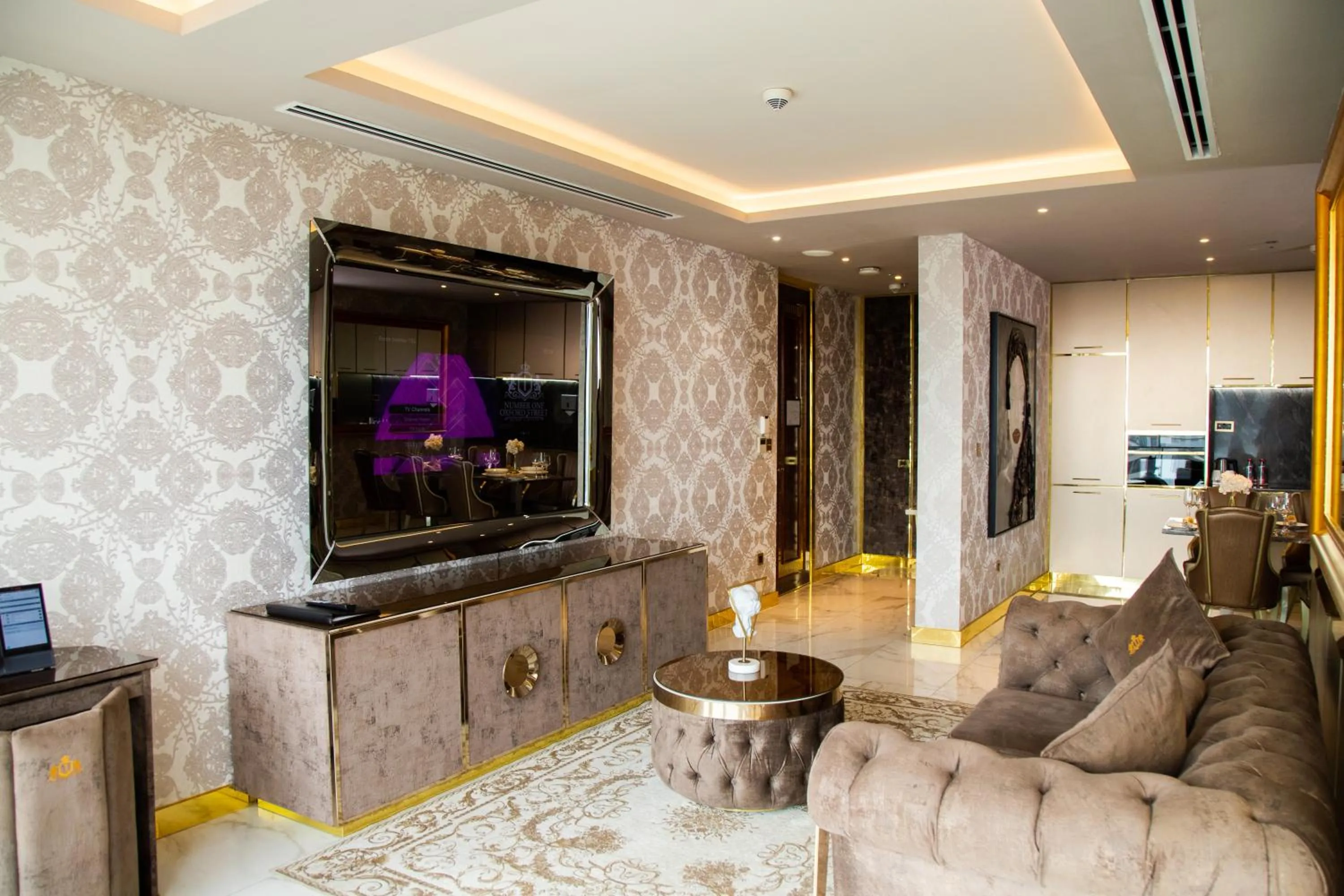 Living room in Number One Oxford Street Hotel & Suites