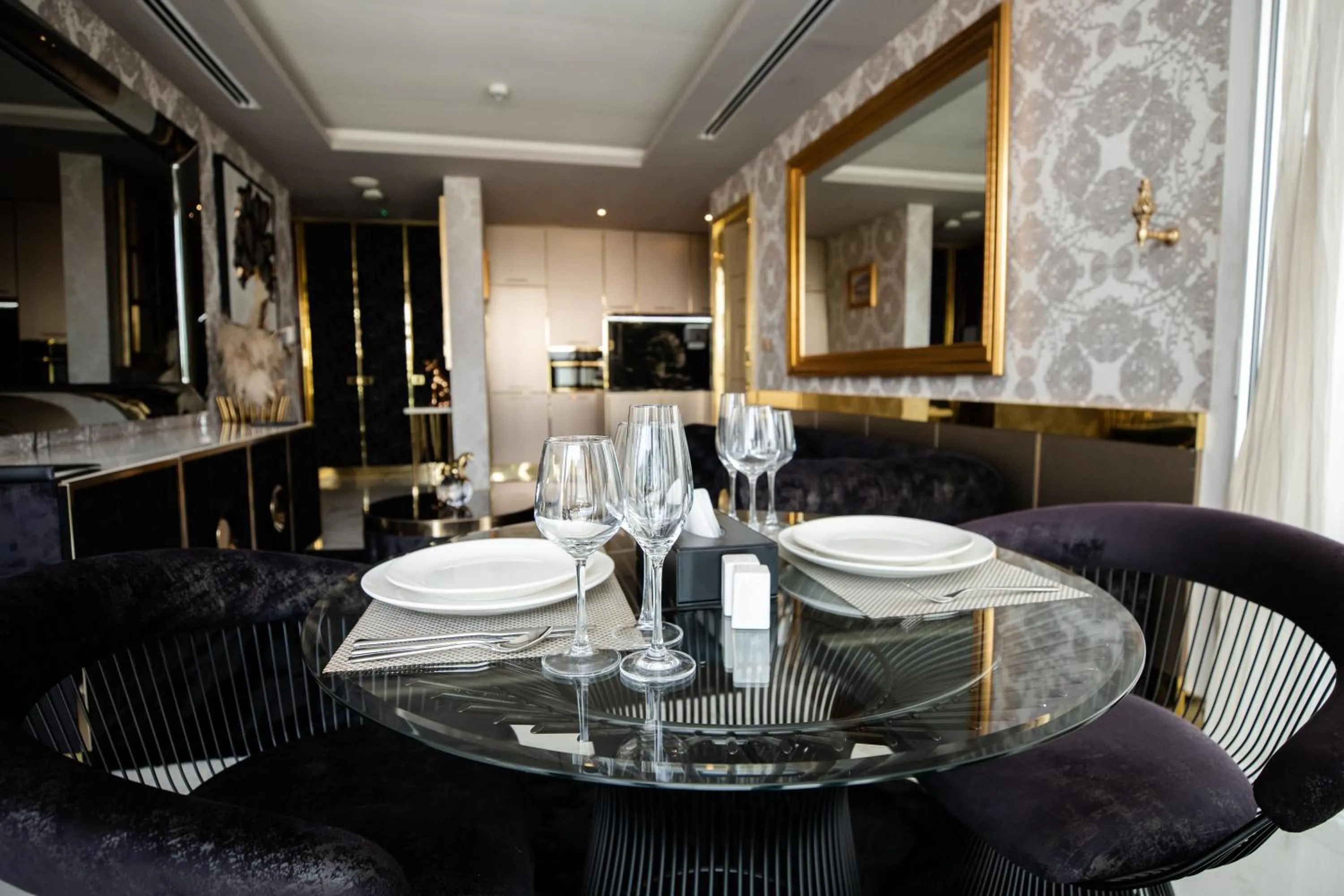 Dining area in Number One Oxford Street Hotel & Suites