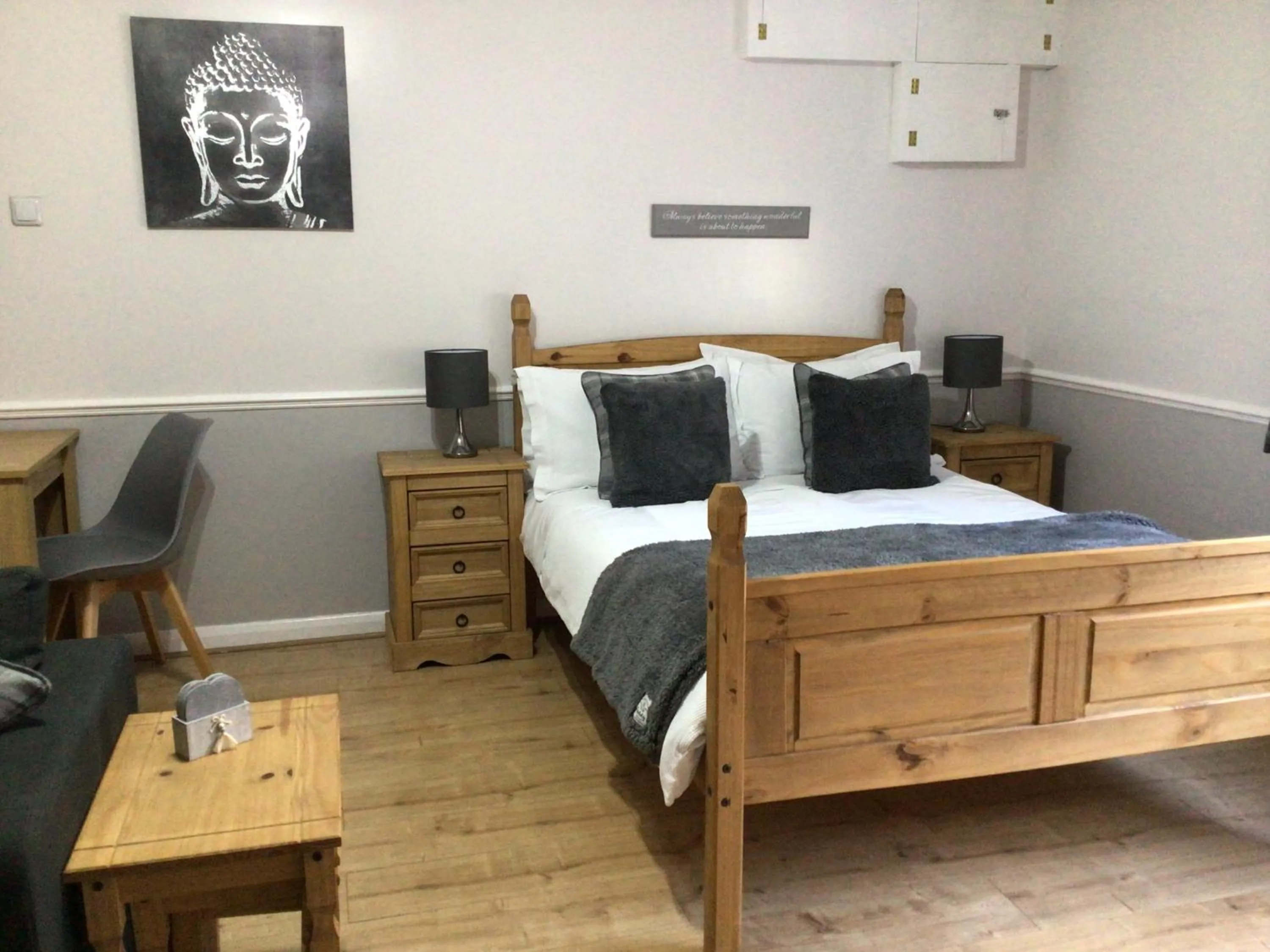 Bed in Meerkat Manor