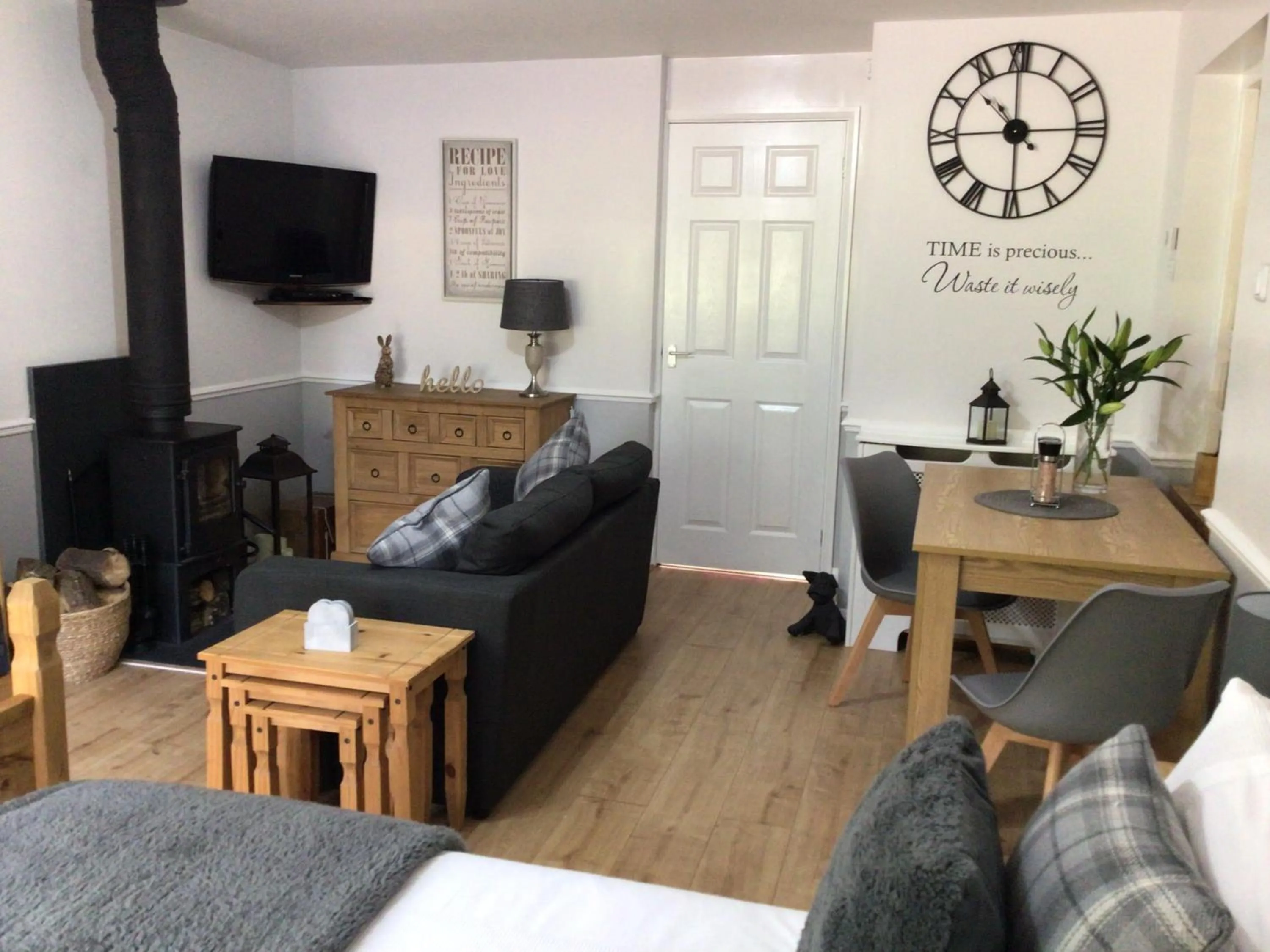 Seating area in Meerkat Manor