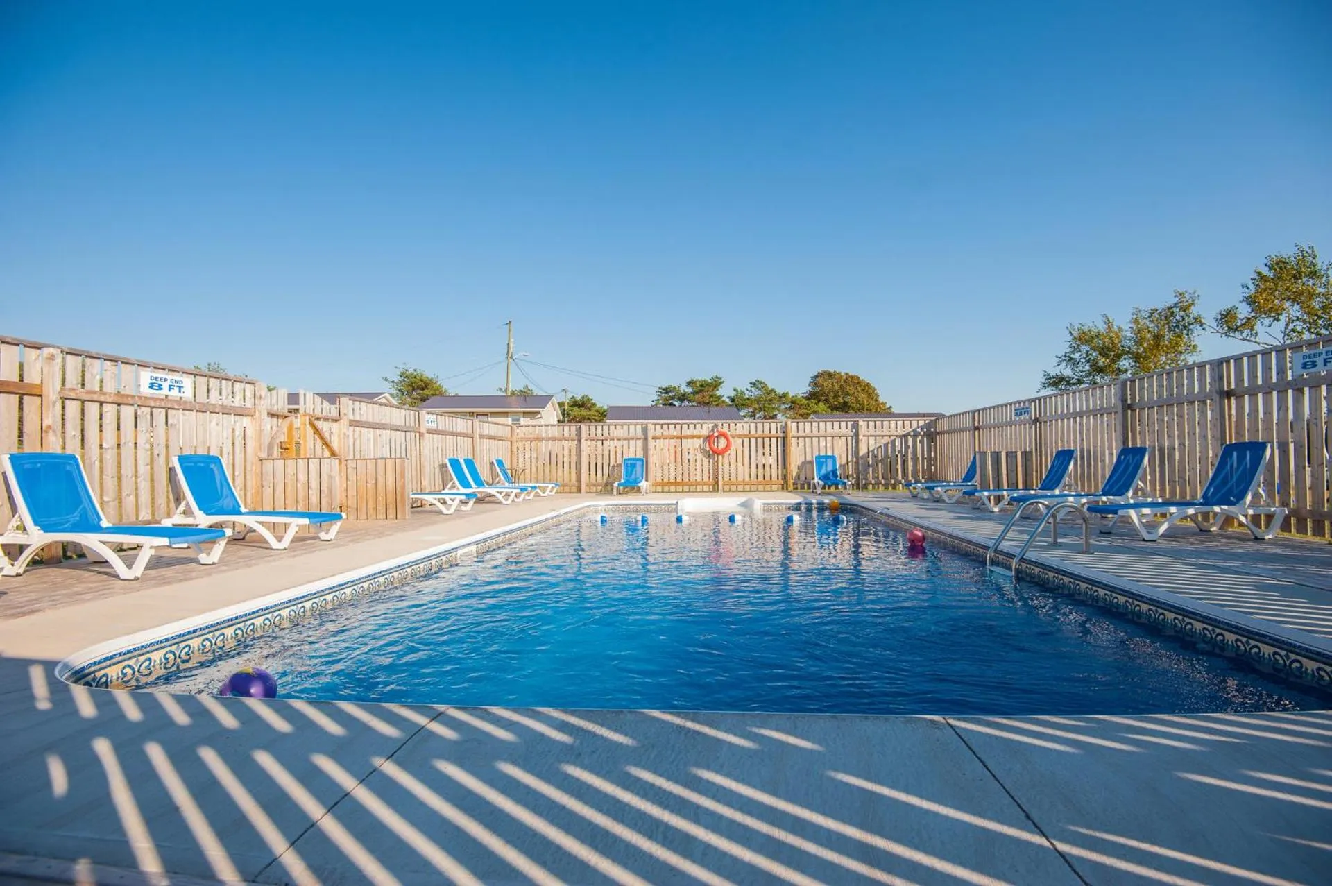 Swimming pool in Cavendish Lodge & Cottages