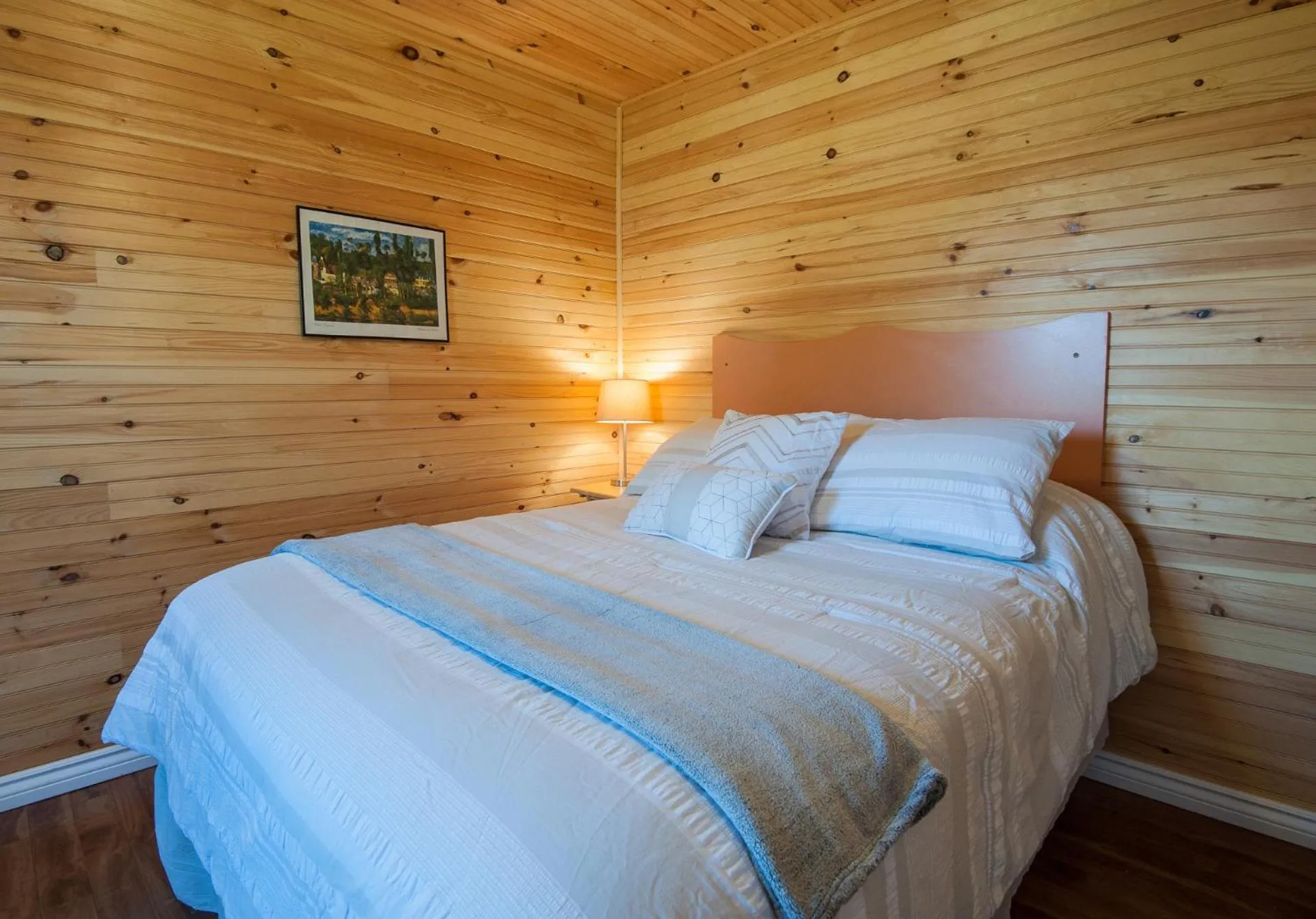 Bedroom, Bed in Cavendish Lodge & Cottages