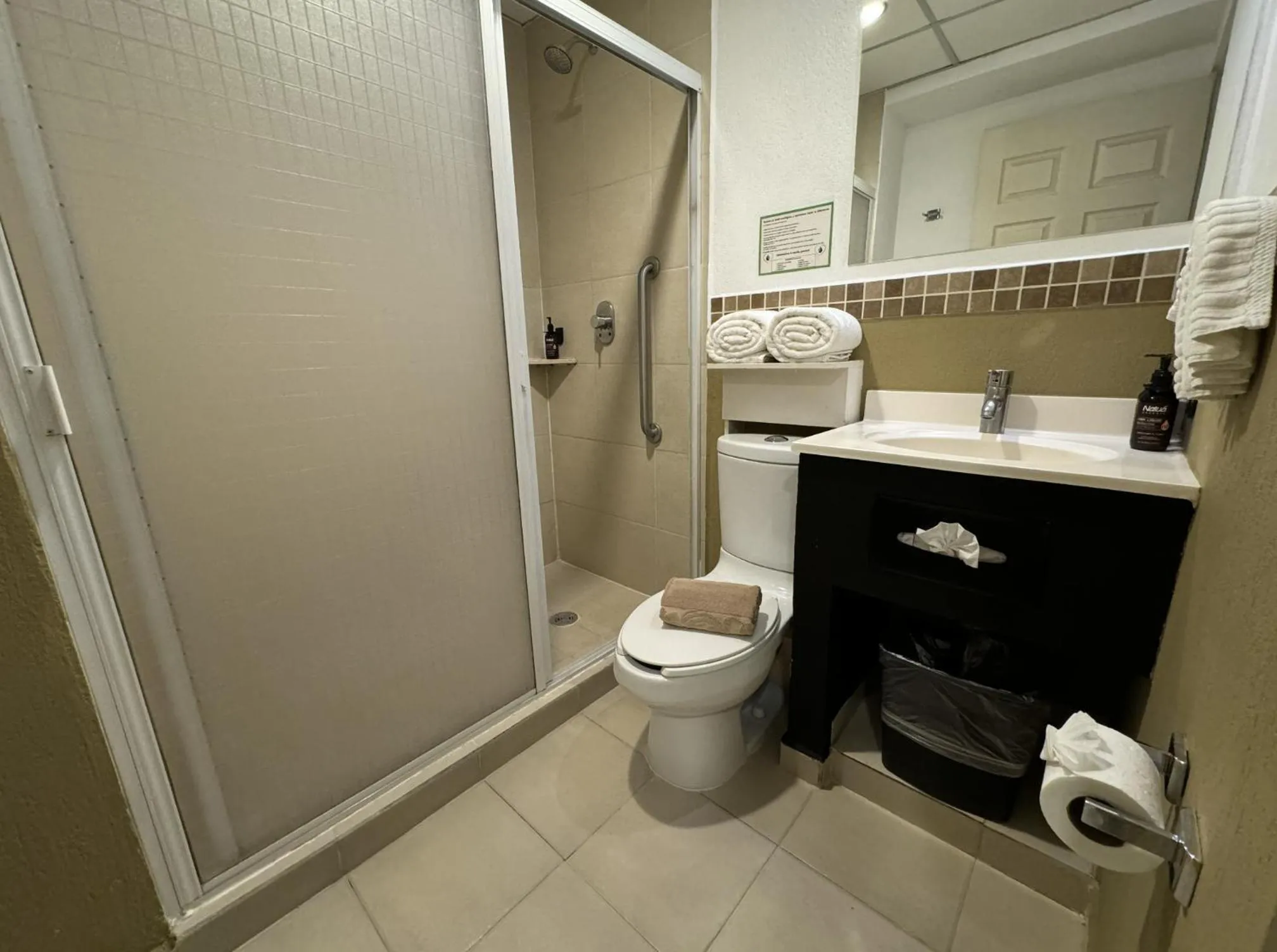 Bathroom in Hotel Interforum