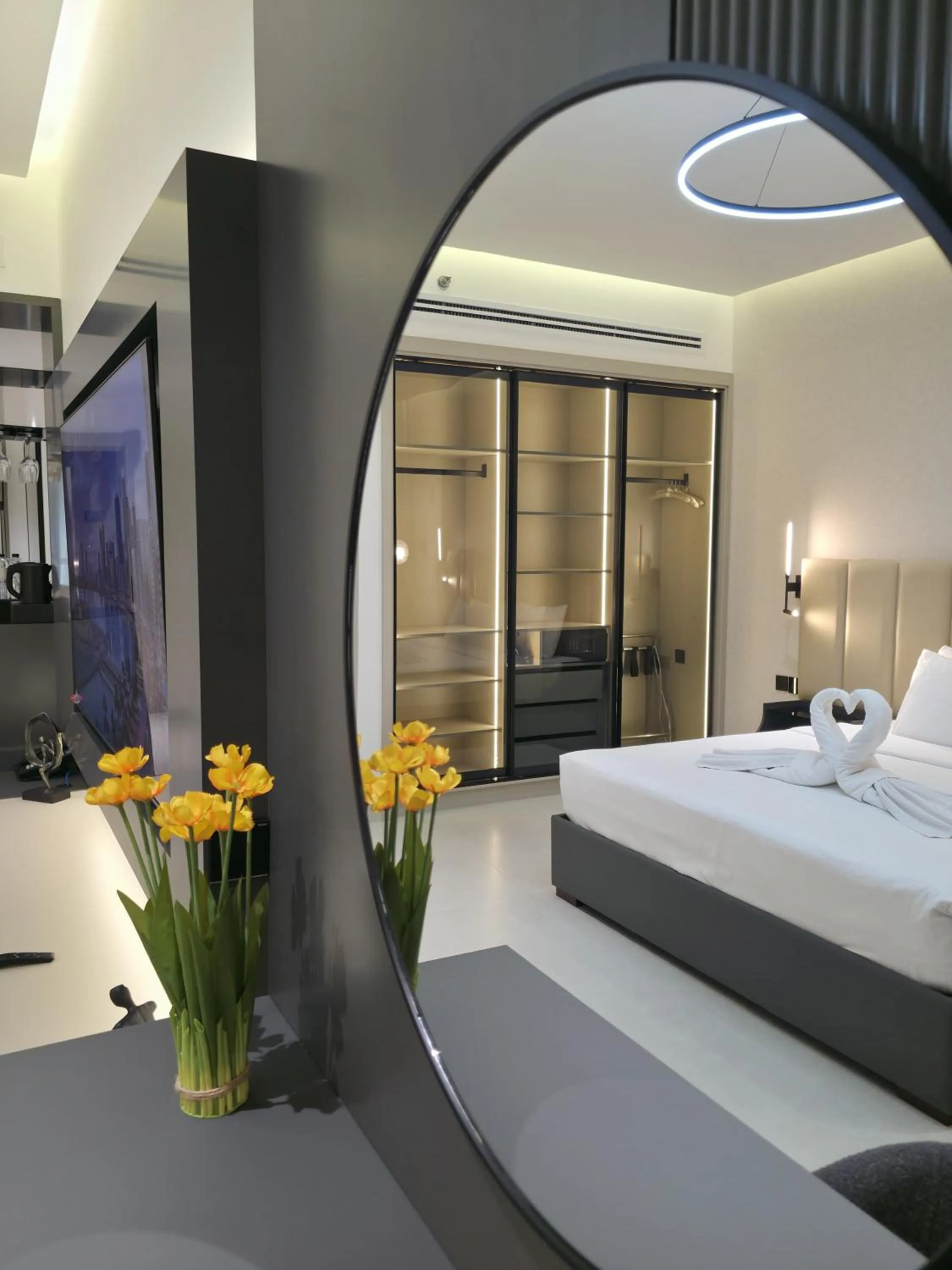 Bedroom, Bed in Copthorne Hotel Sharjah