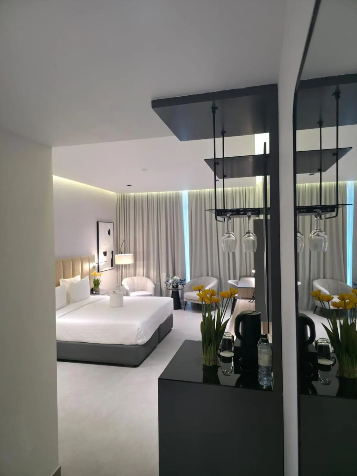 Bedroom, Bed in Copthorne Hotel Sharjah