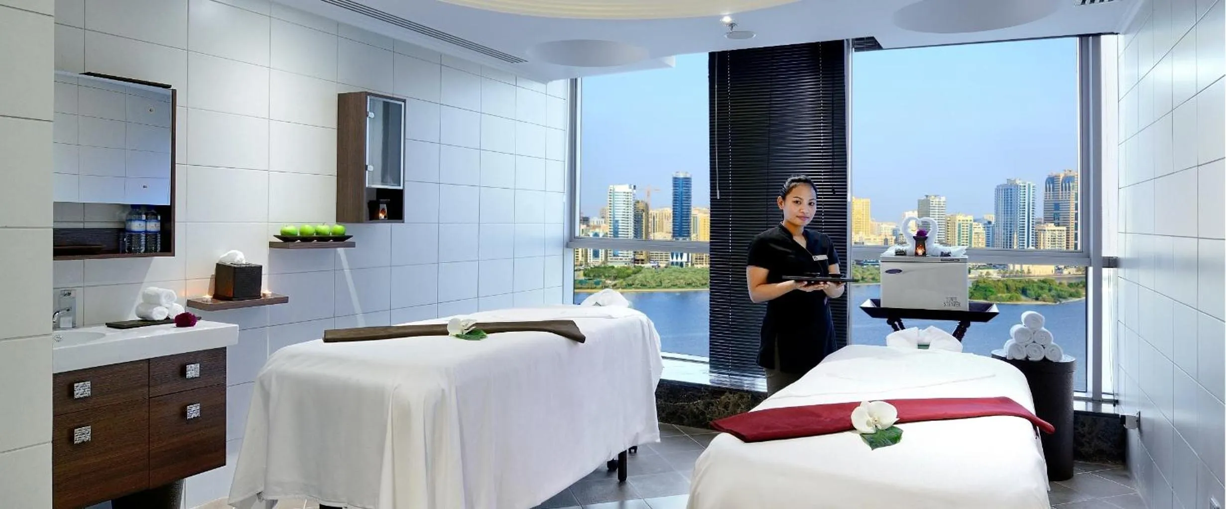 Spa and wellness centre/facilities, Bed in Copthorne Hotel Sharjah